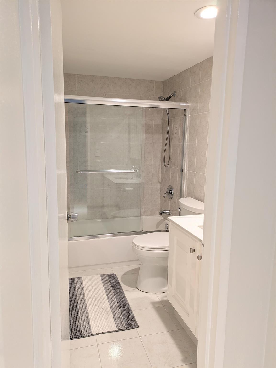 4250 Galt Ocean Drive, #2E, Fort Lauderdale, Fort Lauderdale, FL 33308 Photo 17