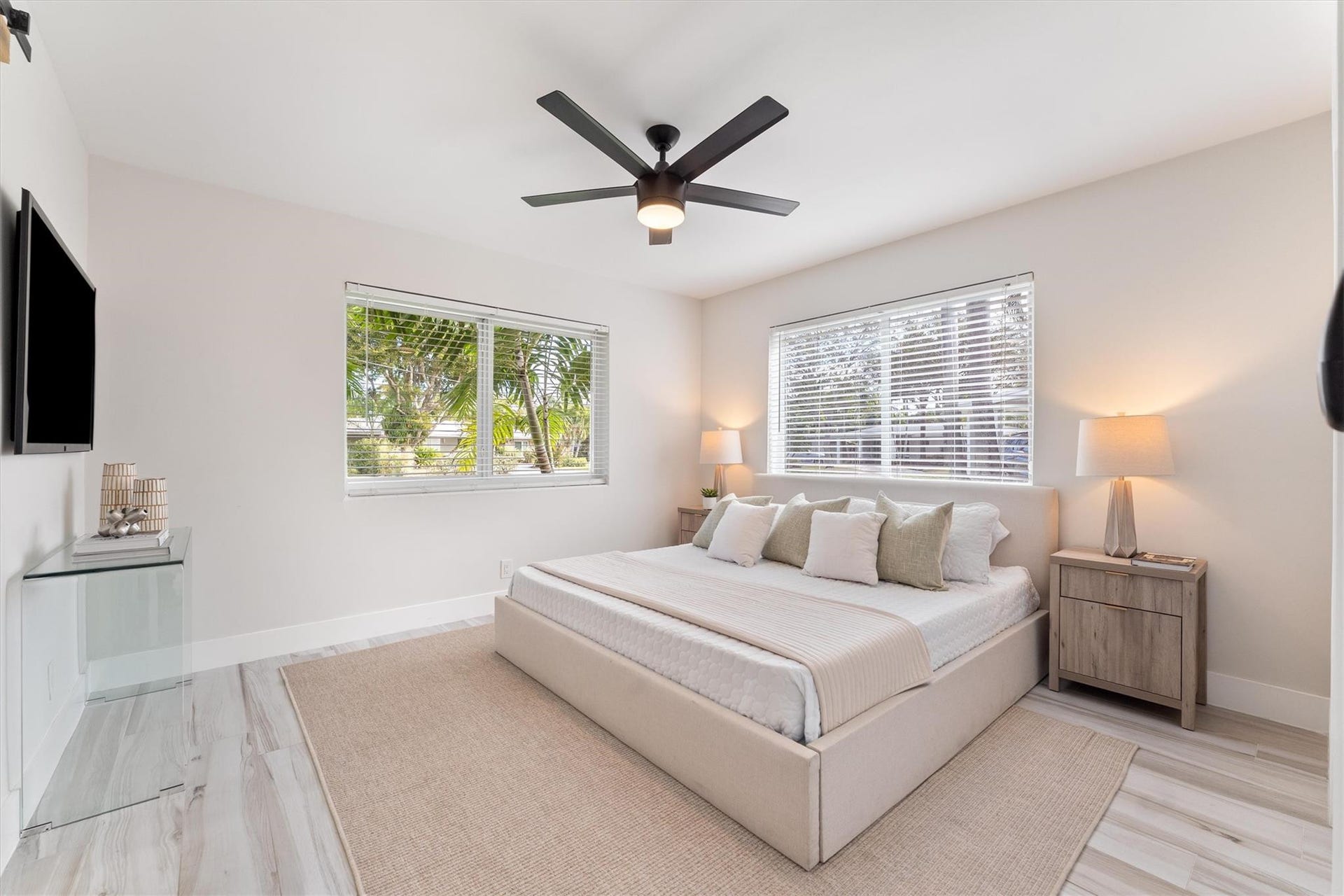 1532 NE 28 Drive, Wilton Manors, FL 33334 Photo 23