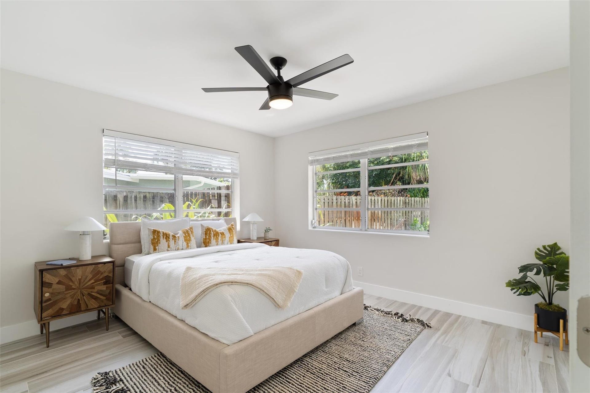 1532 NE 28 Drive, Wilton Manors, FL 33334 Photo 21