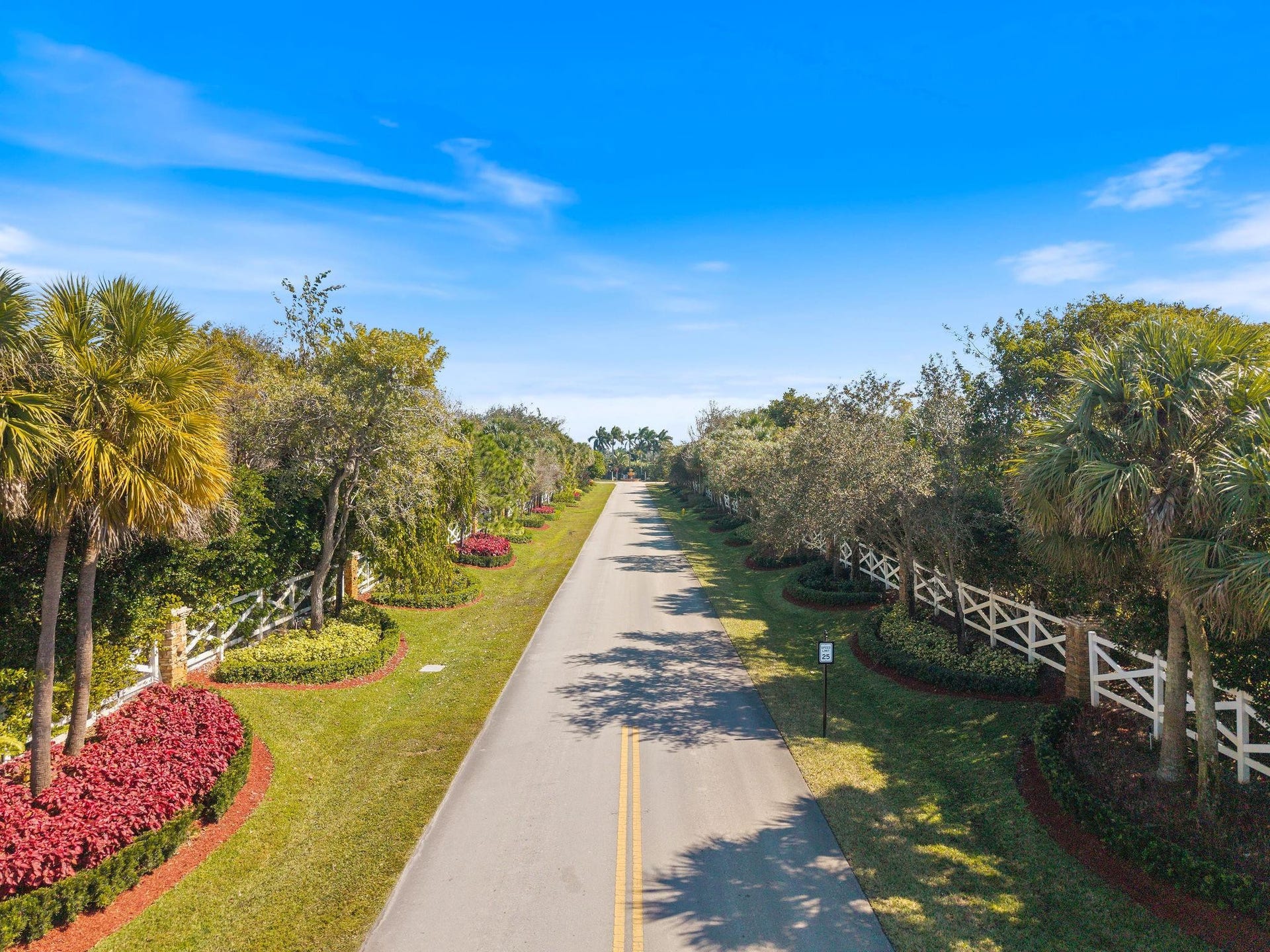 16850 Stratford Court, Southwest Ranches, FL 33331