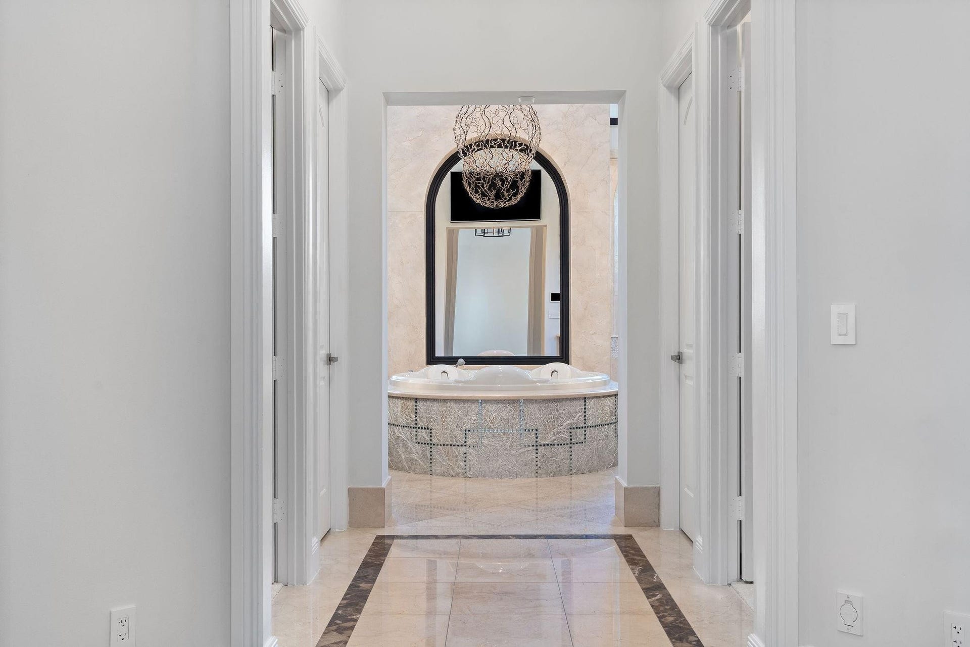 16850 Stratford Court, Southwest Ranches, FL 33331