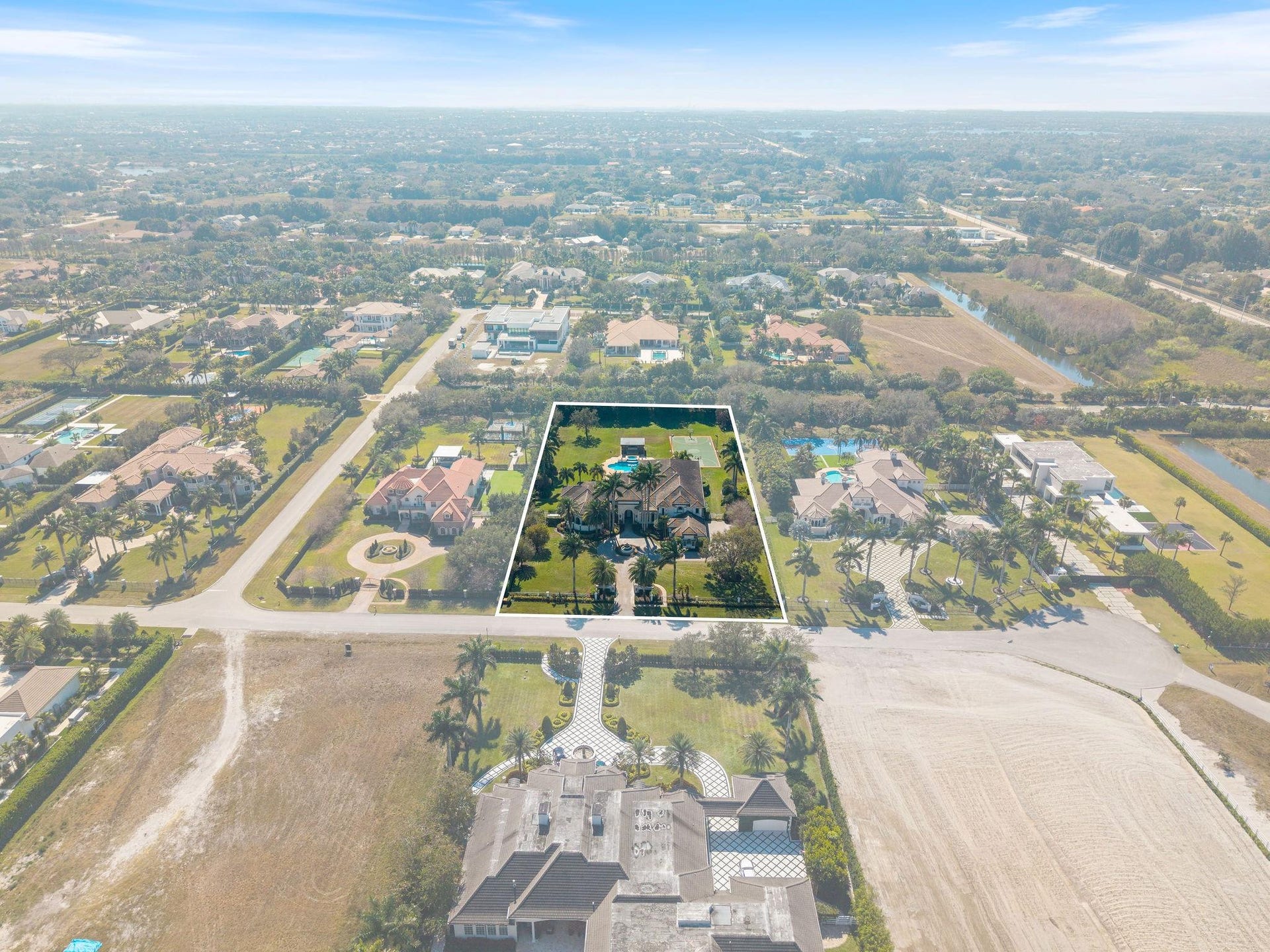 16850 Stratford Court, Southwest Ranches, FL 33331