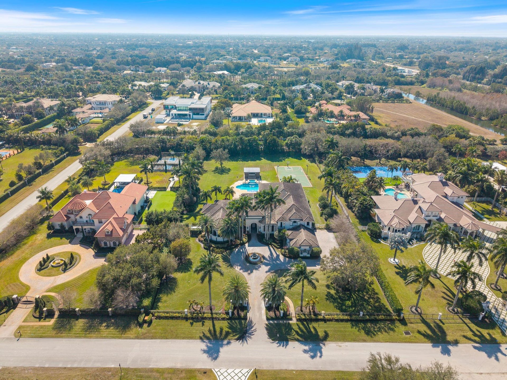 16850 Stratford Court, Southwest Ranches, FL 33331