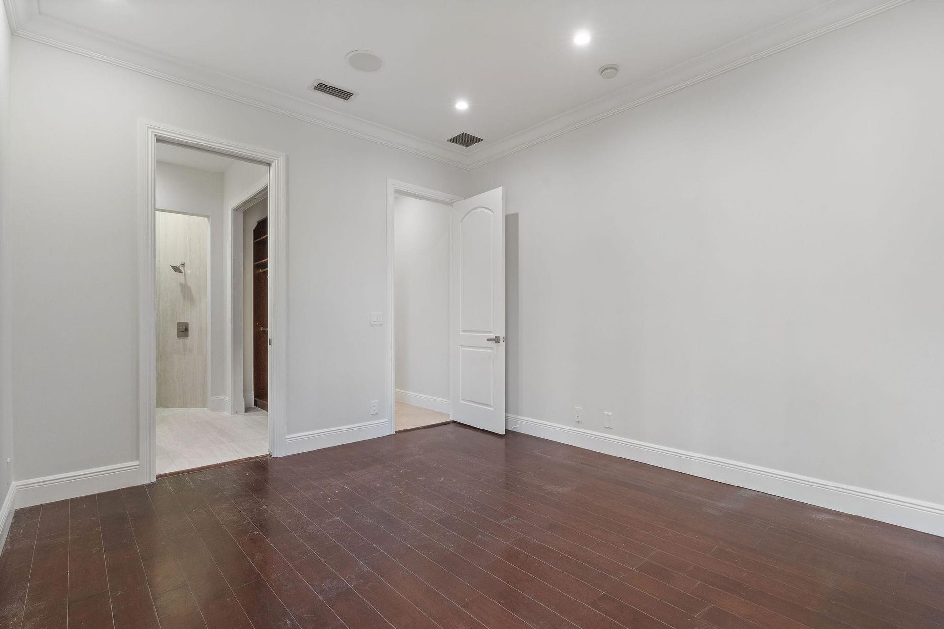 16850 Stratford Court, Southwest Ranches, FL 33331
