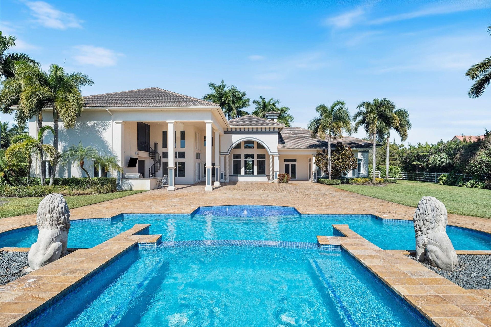 16850 Stratford Court, Southwest Ranches, FL 33331