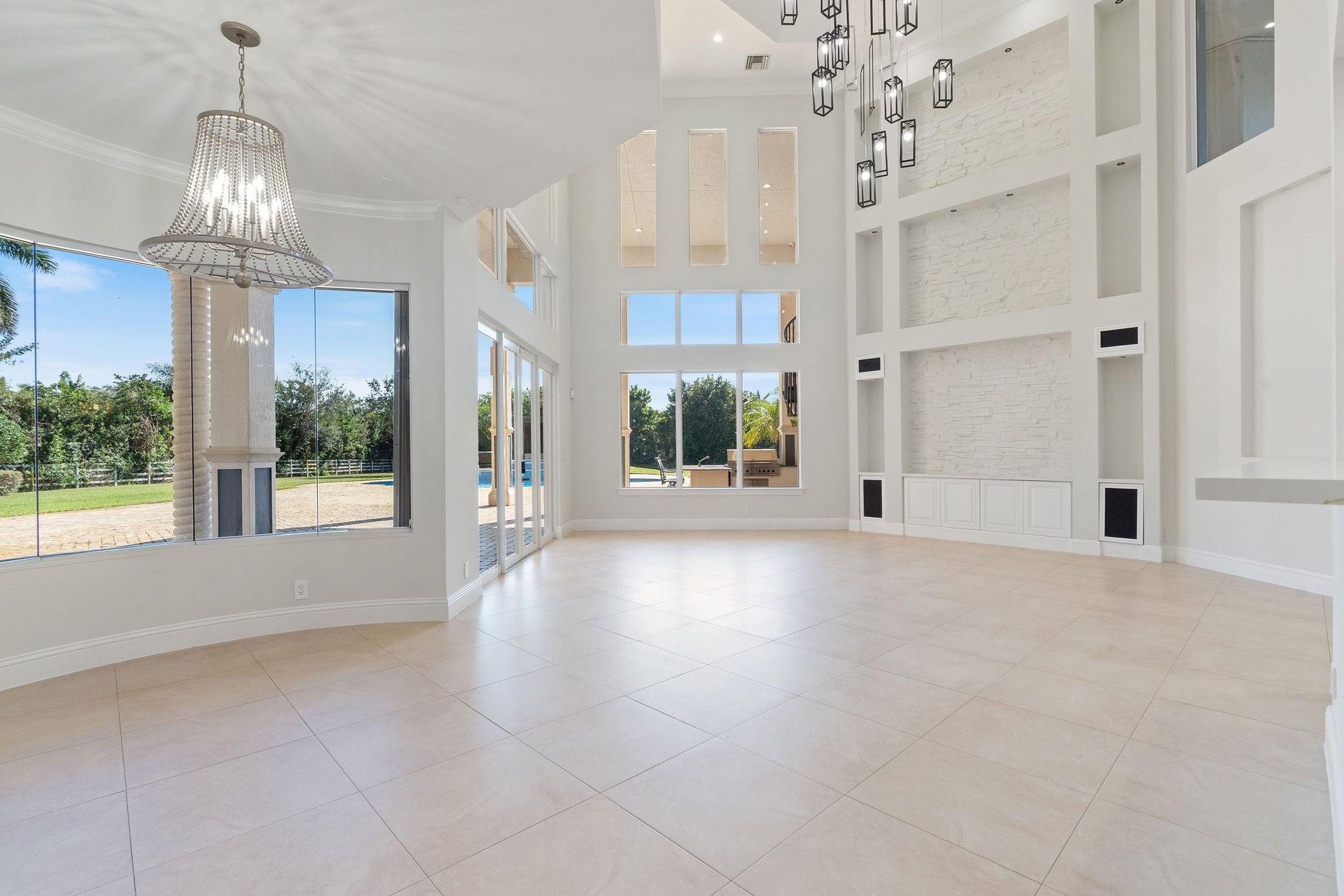 16850 Stratford Court, Southwest Ranches, FL 33331