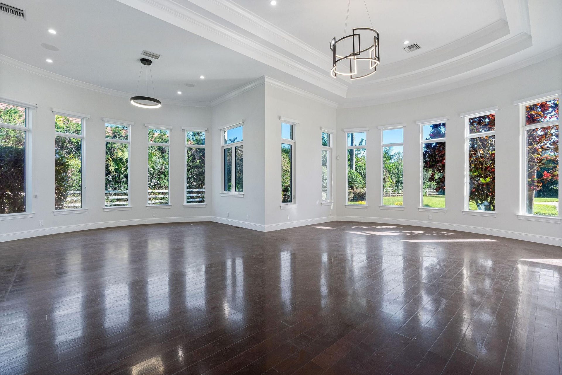 16850 Stratford Court, Southwest Ranches, FL 33331