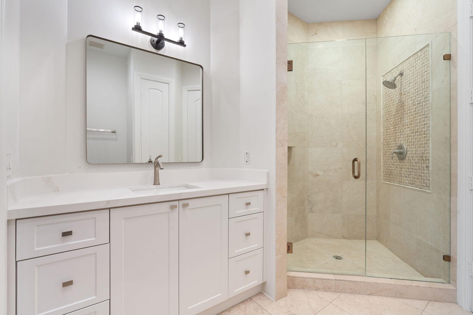 16850 Stratford Court, Southwest Ranches, FL 33331