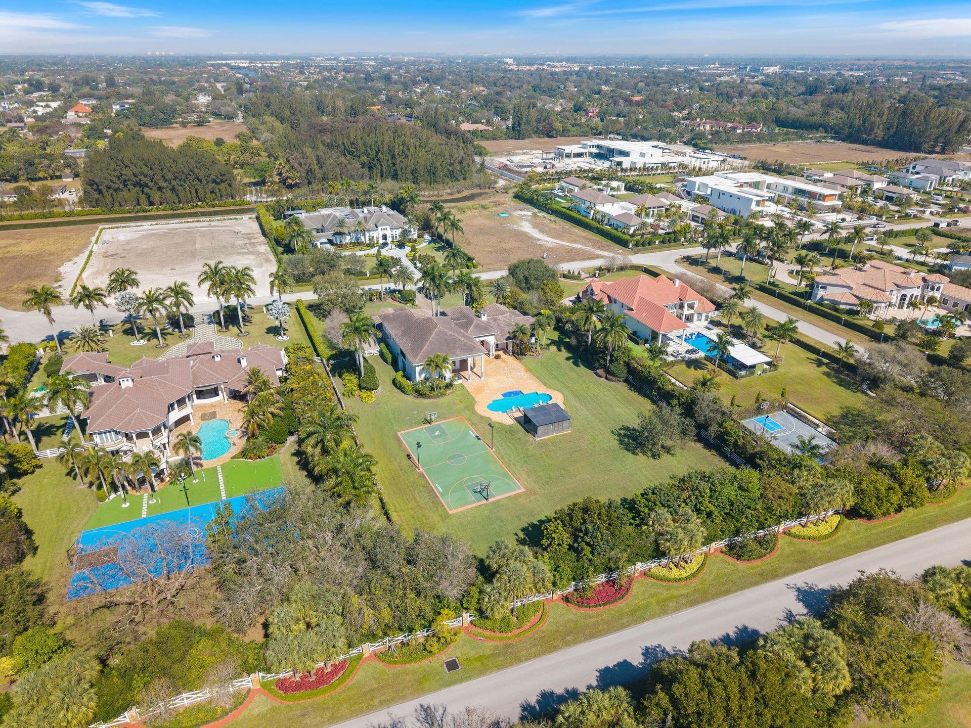 16850 Stratford Court, Southwest Ranches, FL 33331