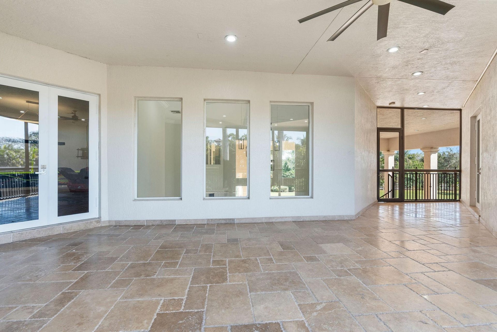 16850 Stratford Court, Southwest Ranches, FL 33331