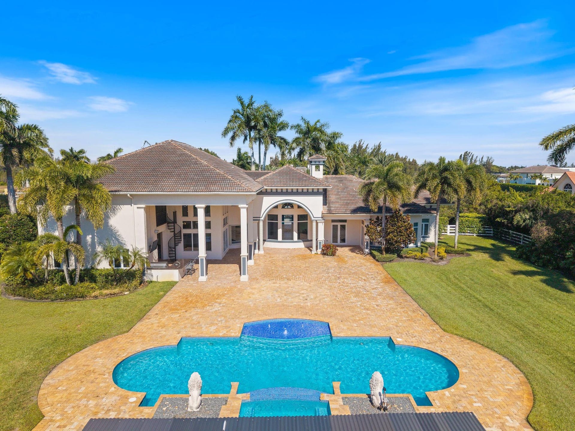 16850 Stratford Court, Southwest Ranches, FL 33331