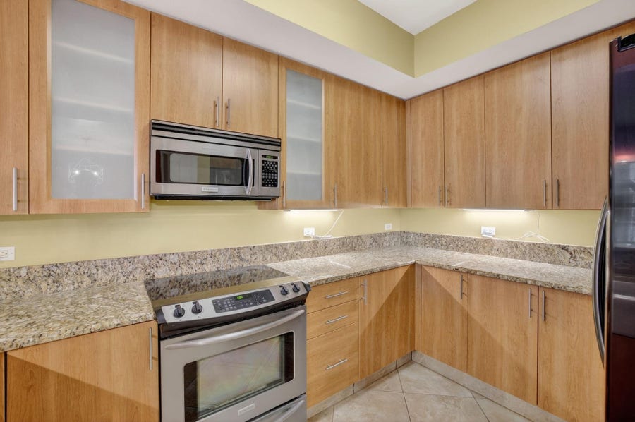 Property photo for 2633 NE 14th Avenue, #101, Wilton Manors, FL