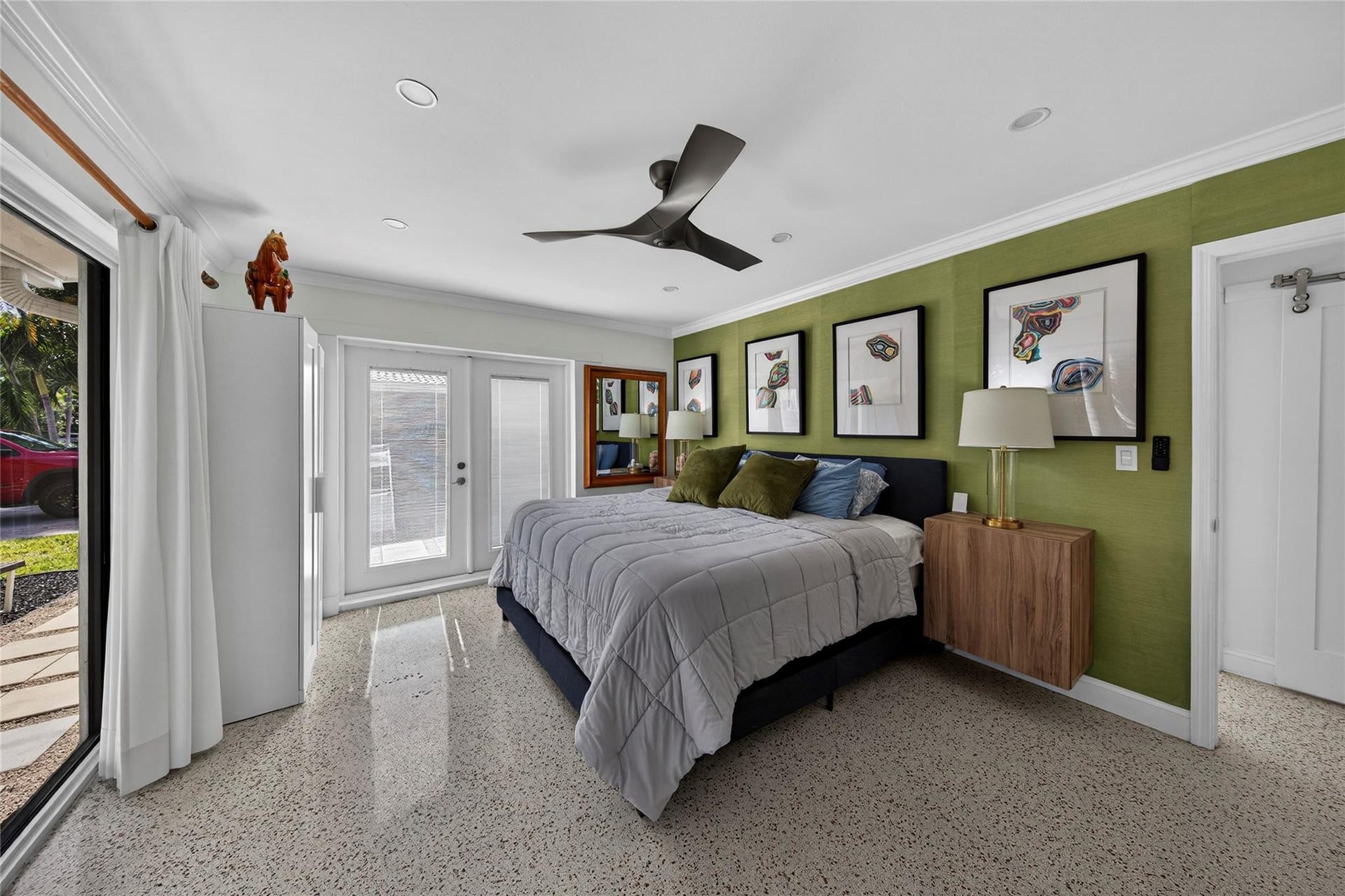 2701 NE 10th Terrace, Wilton Manors, FL 33334