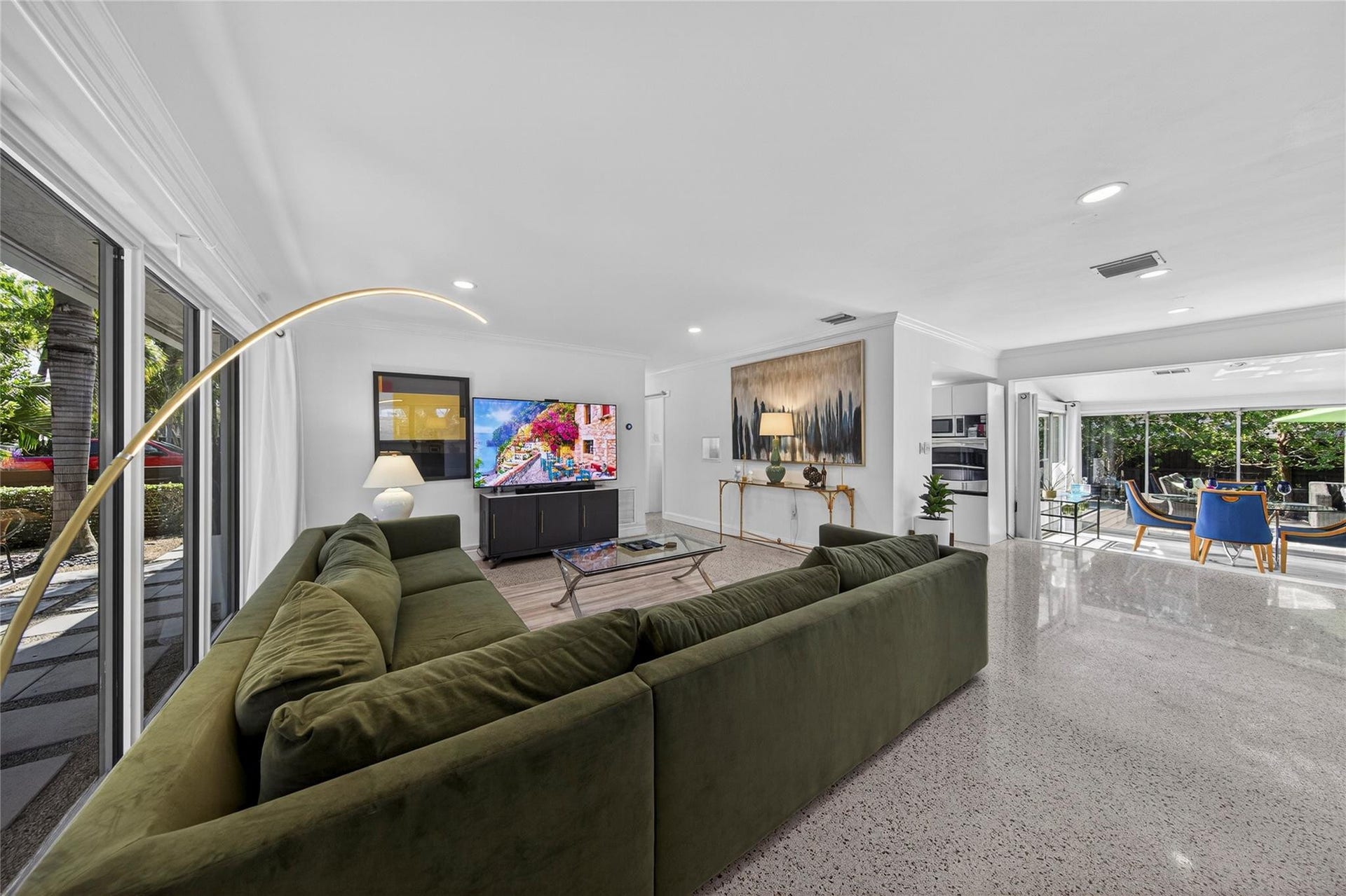 2701 NE 10th Terrace, Wilton Manors, FL 33334