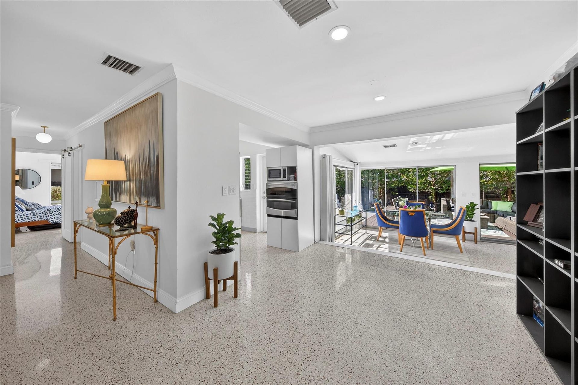 2701 NE 10th Terrace, Wilton Manors, FL 33334