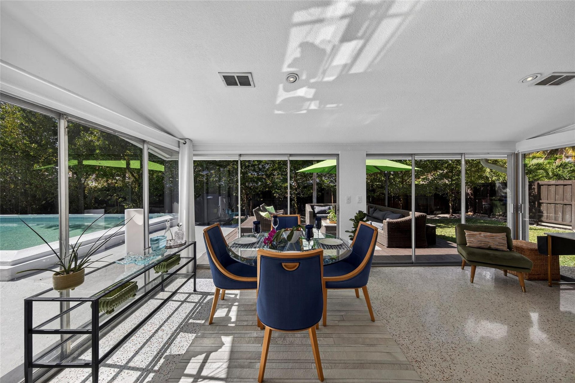 2701 NE 10th Terrace, Wilton Manors, FL 33334