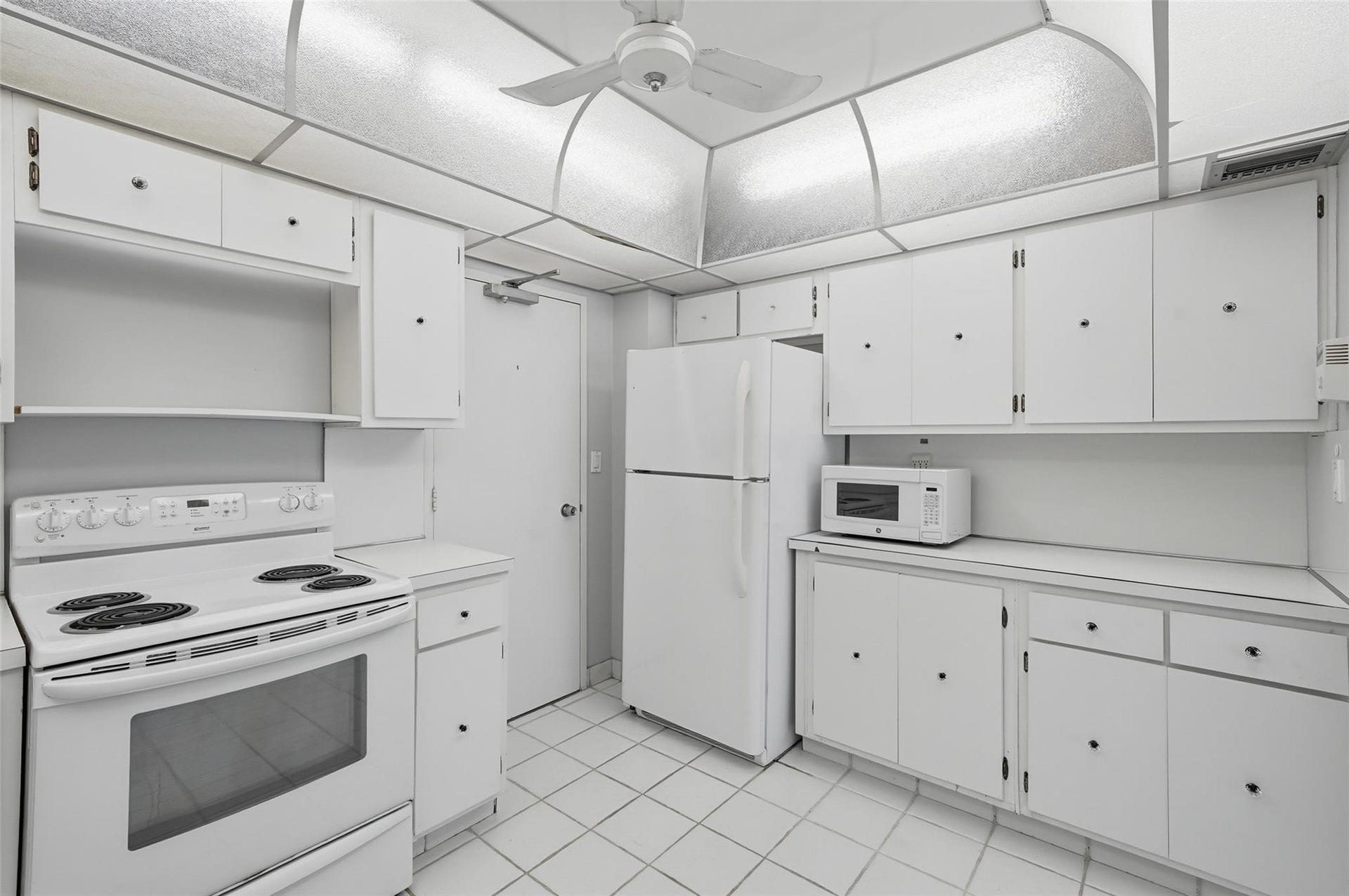 3550 Galt Ocean Drive, #1704, Fort Lauderdale, FL 33308 3550 Galt Ocean Drive, #1704, Fort Lauderdale, FL 33308