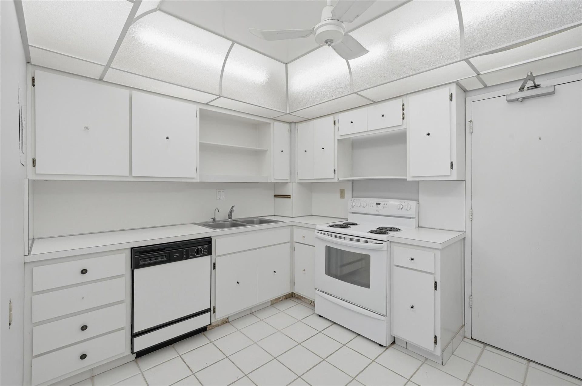 3550 Galt Ocean Drive, #1704, Fort Lauderdale, FL 33308 3550 Galt Ocean Drive, #1704, Fort Lauderdale, FL 33308