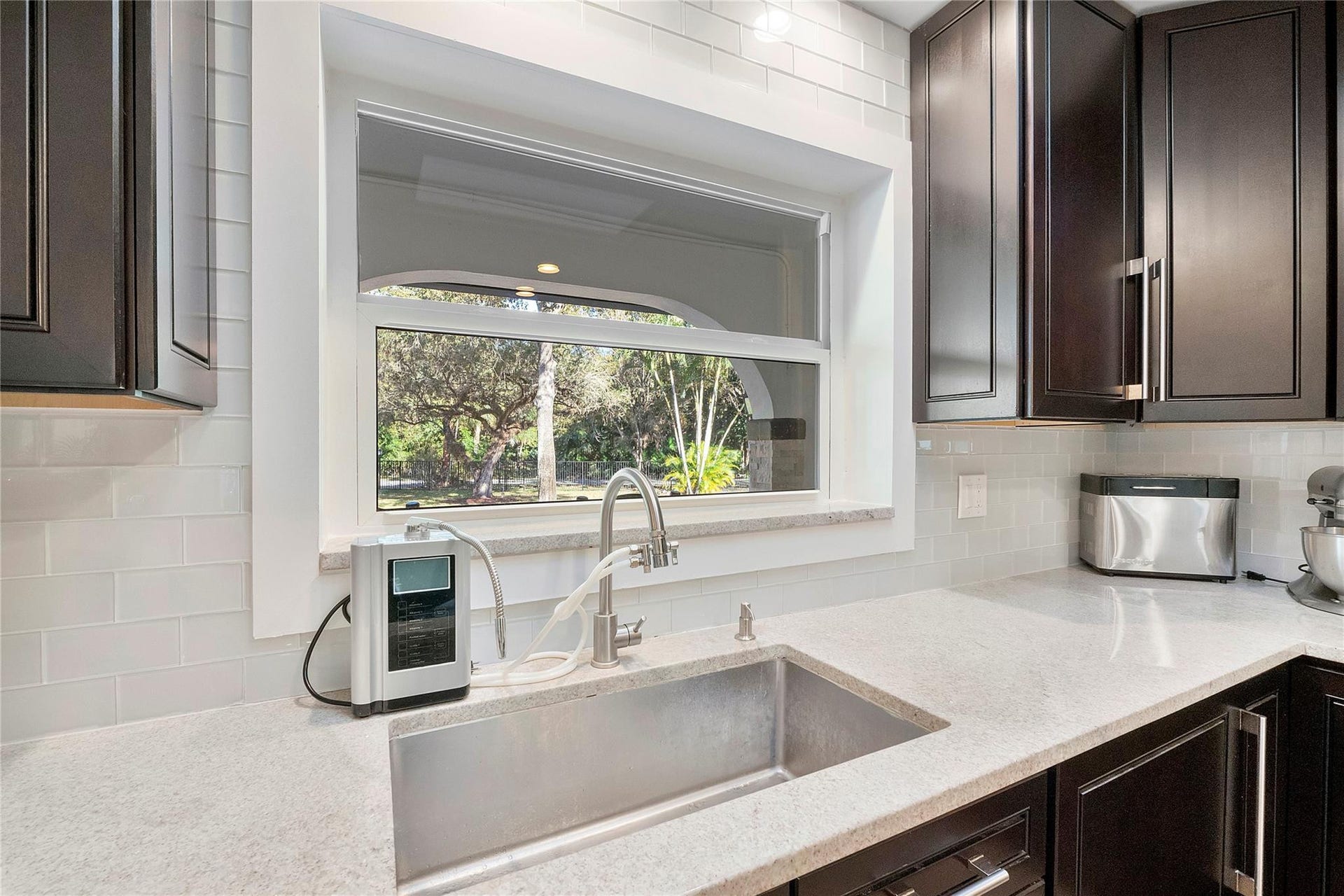 5351 Godfrey Road, Parkland, FL 33067 I love a pretty window above the kitchen sink where you can stare into the wilderness of the Countryside with all the birds and butterflies in the garden, while doing the dishes
