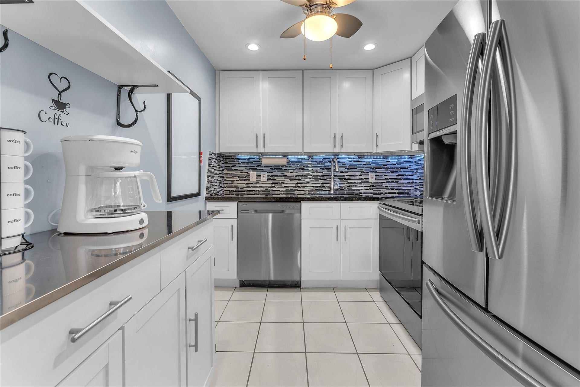290 Farnham M, Deerfield Beach, FL 33442 Photo 7