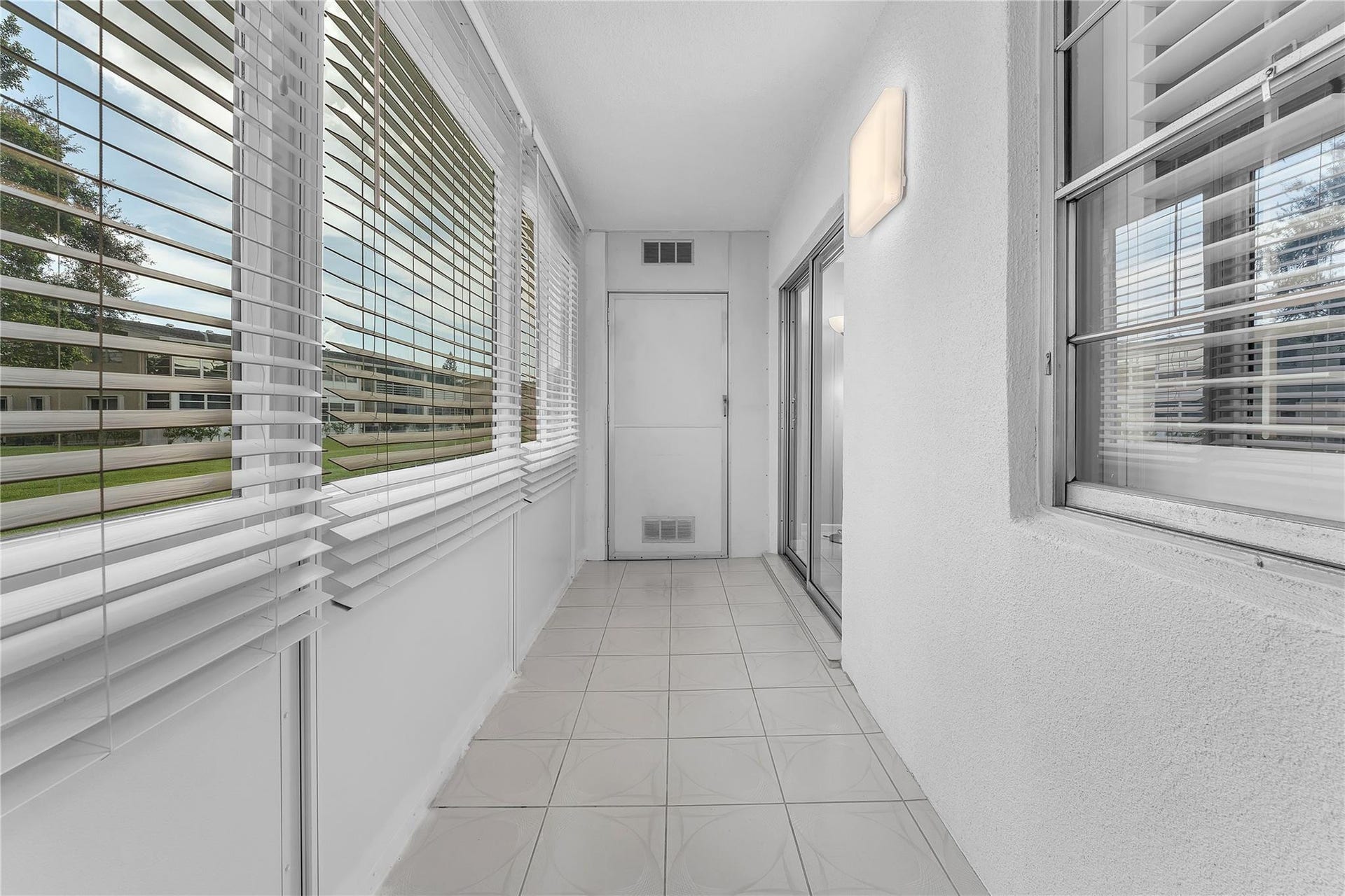 290 Farnham M, Deerfield Beach, FL 33442 Photo 21