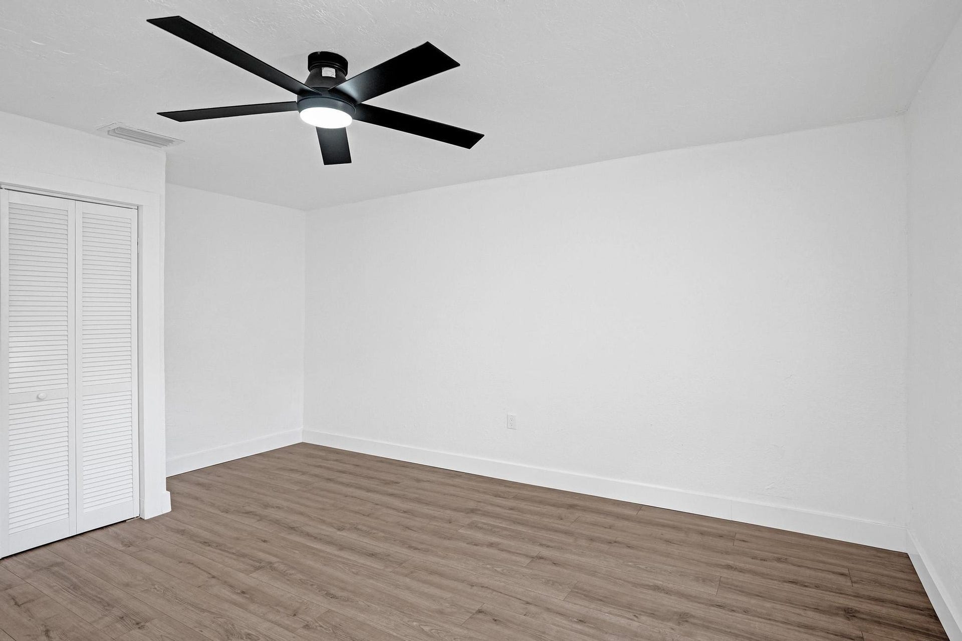216 Bayberry Drive, Plantation, FL 33317 Photo 34