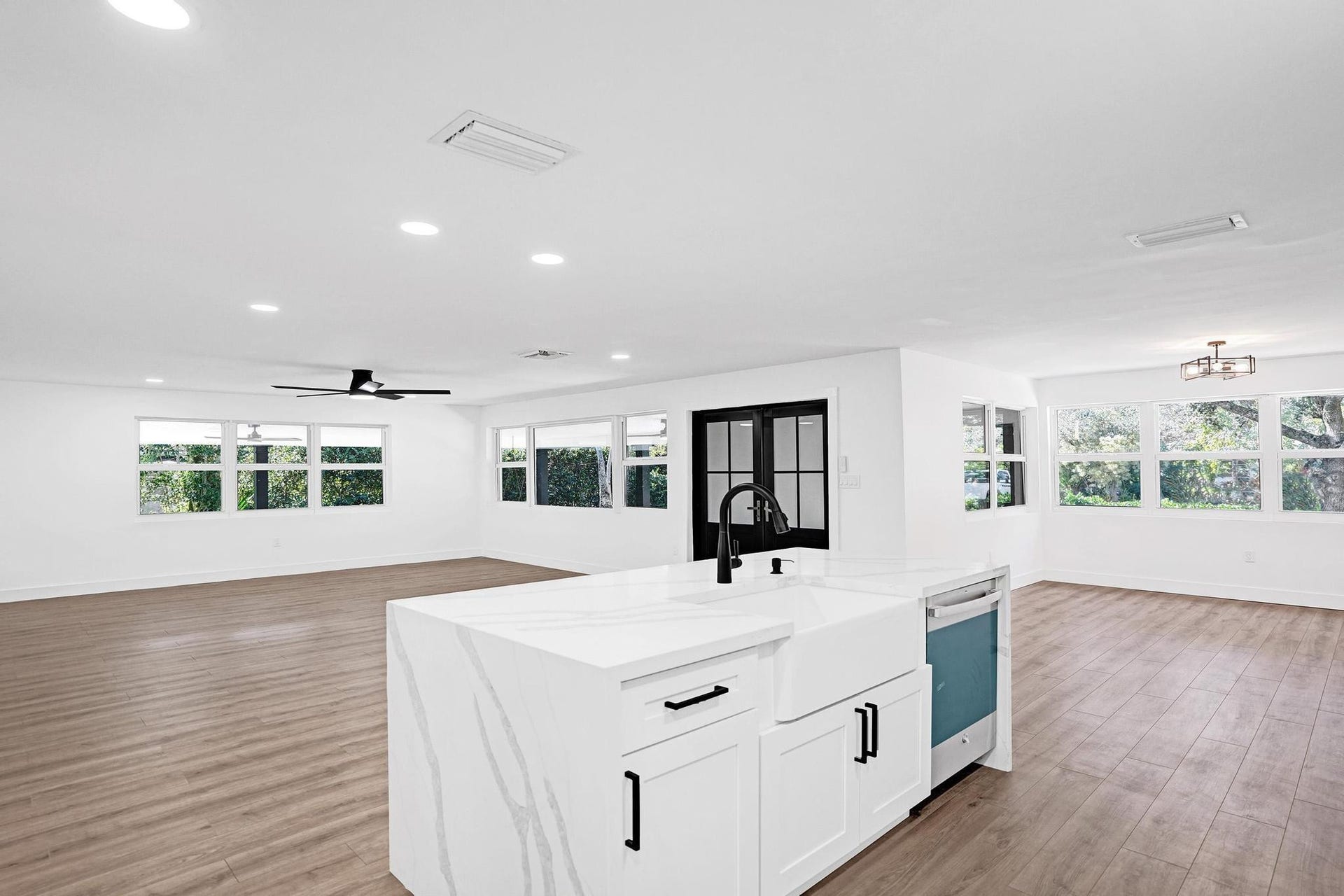 216 Bayberry Drive, Plantation, FL 33317 Photo 18