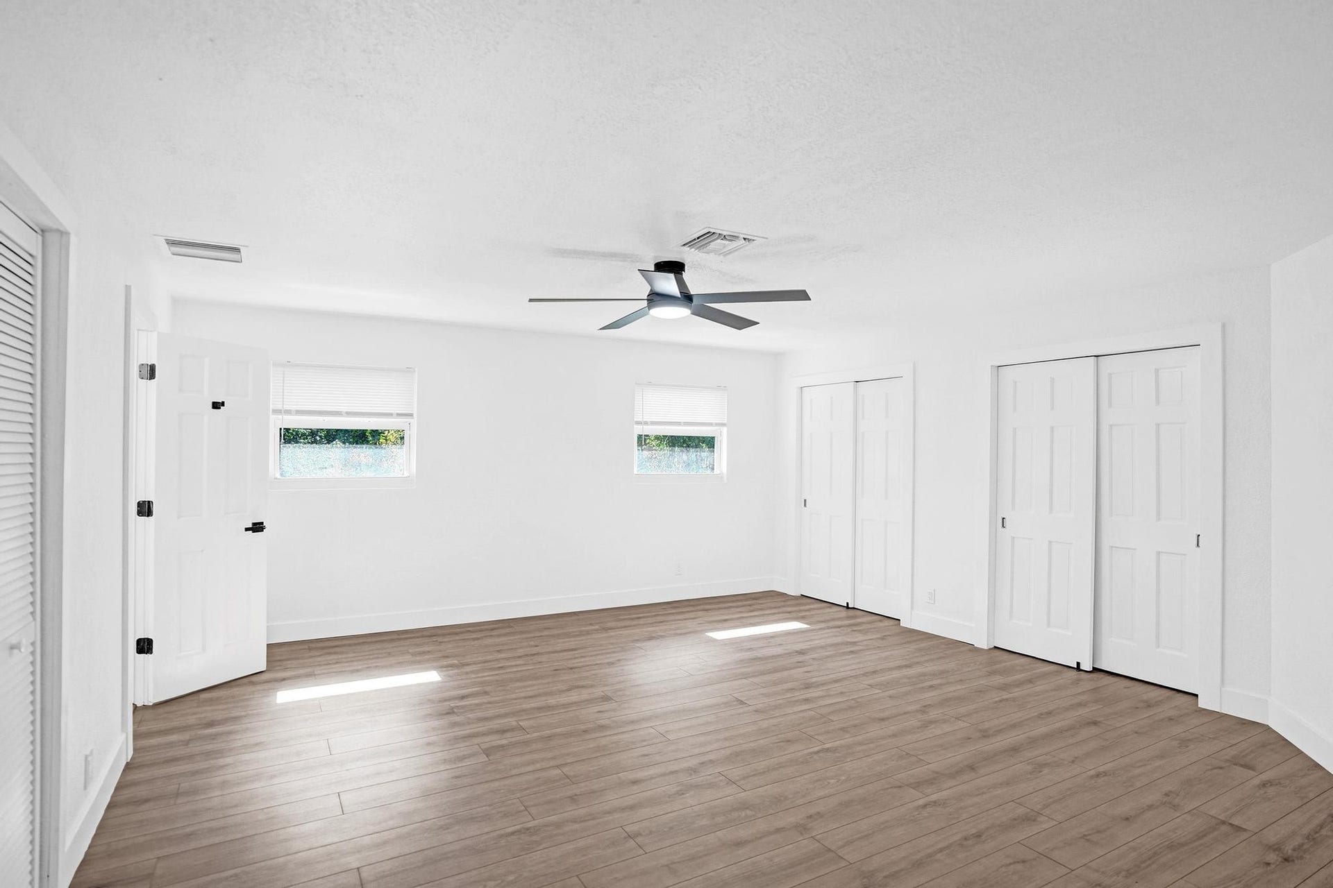 216 Bayberry Drive, Plantation, FL 33317 Photo 37