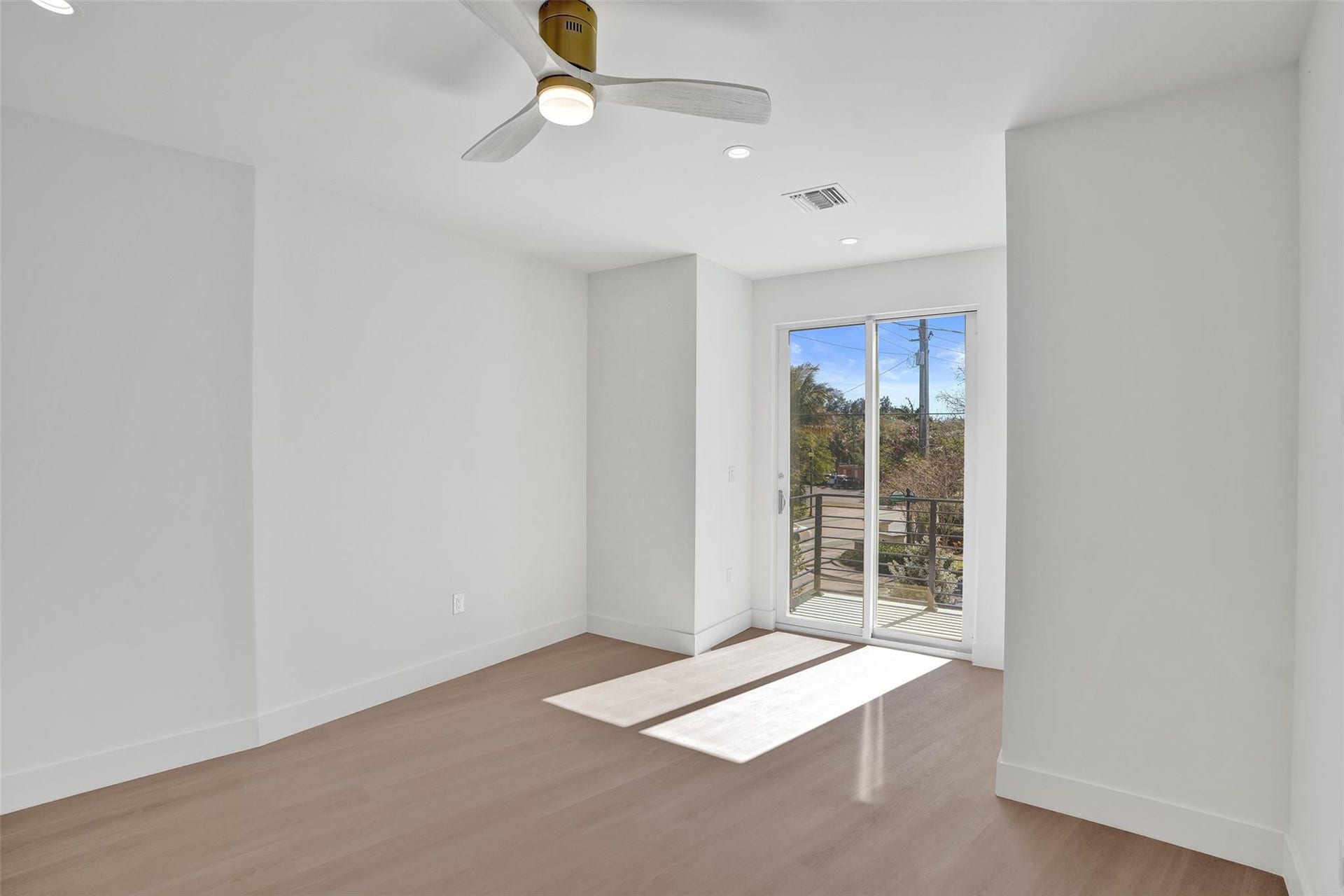 1133 NE 18th Court, Fort Lauderdale, FL 33305 Photo 15
