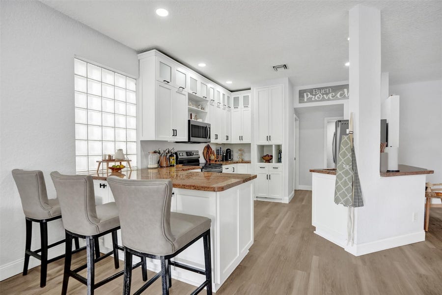 Property photo for 9814 NW 1st Manor, Coral Springs, FL