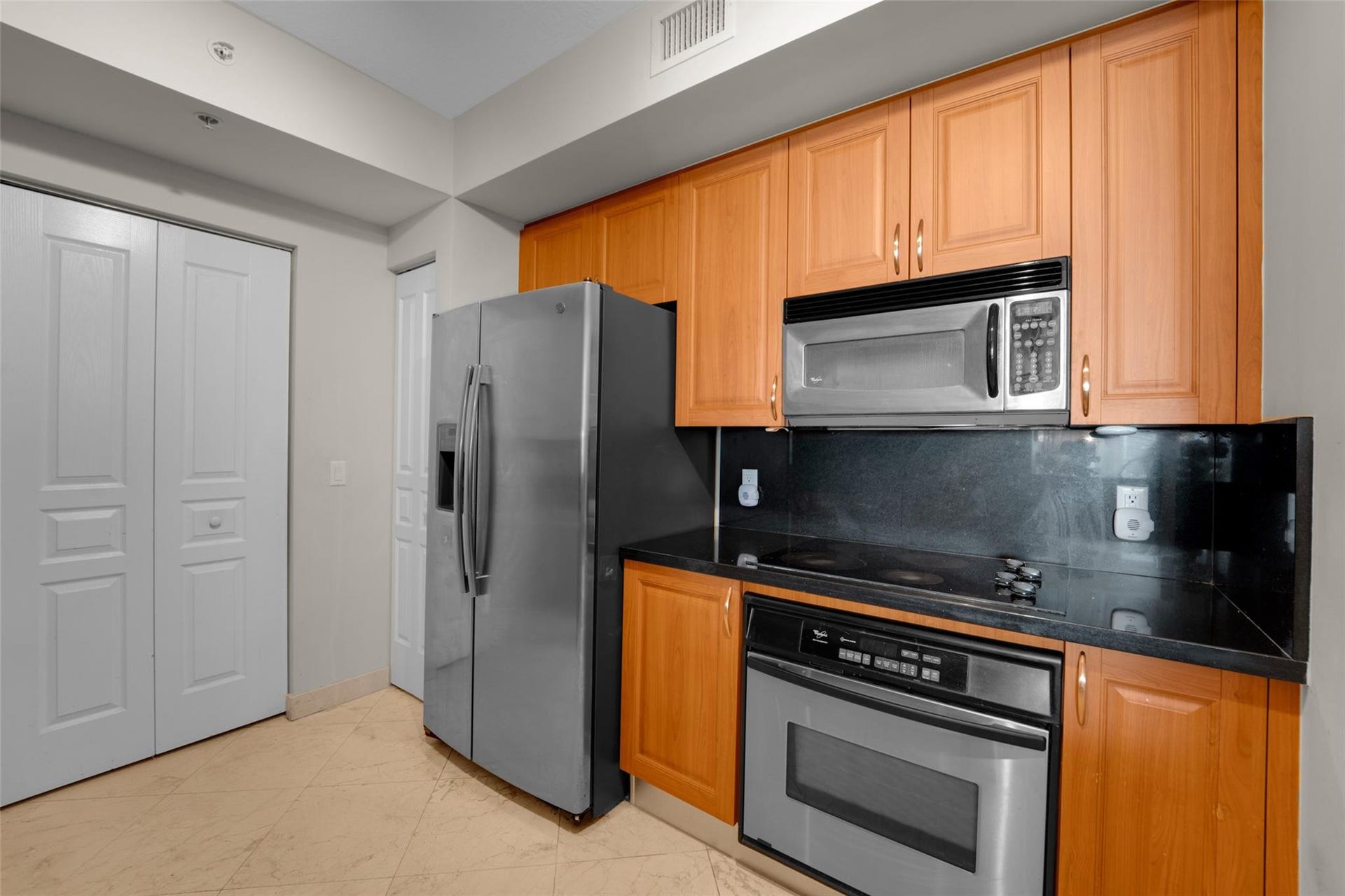 350 SE 2nd Street, #850, Fort Lauderdale, FL 33301 Photo 8