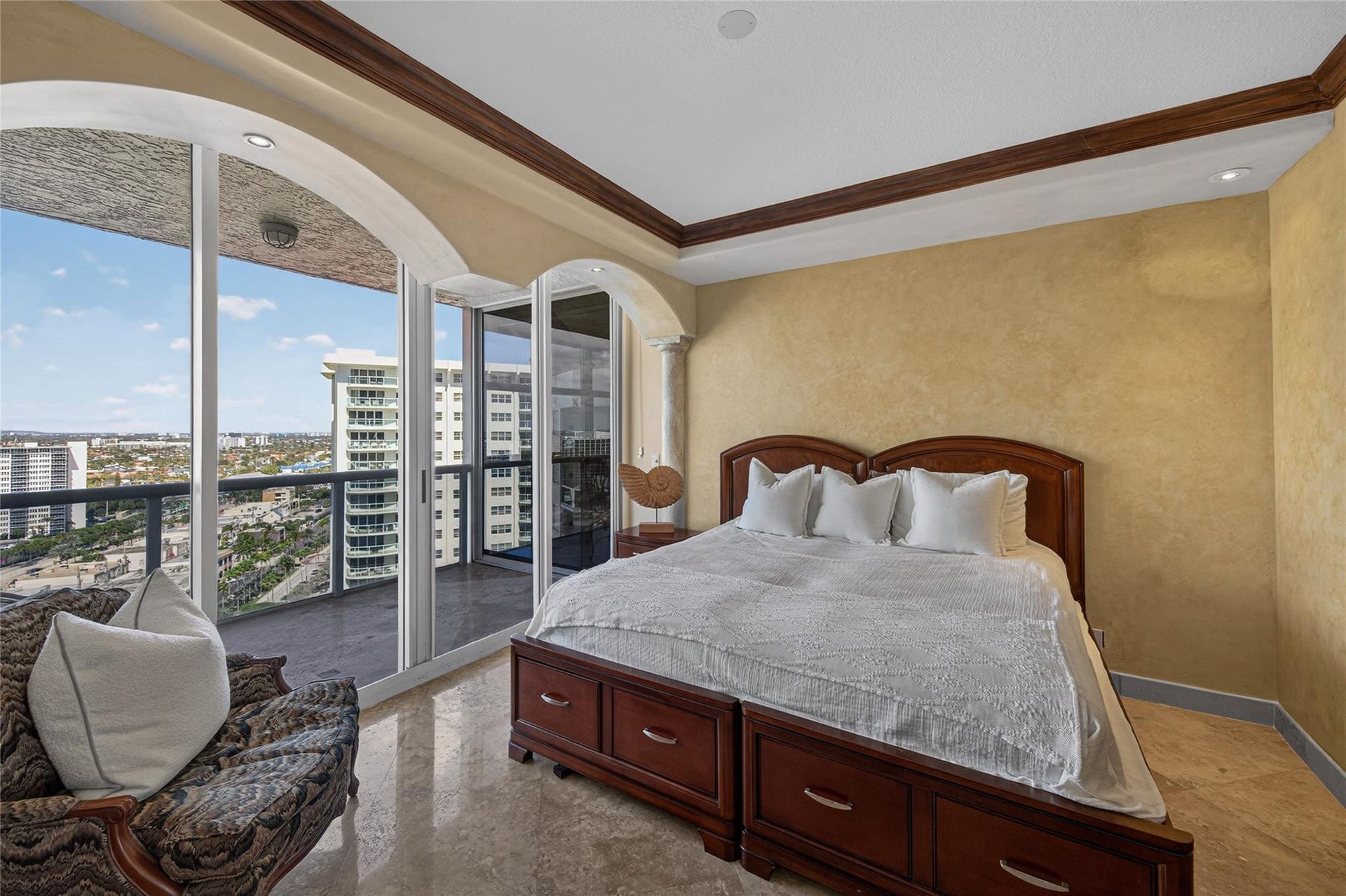 3rd Bedroom/Den
