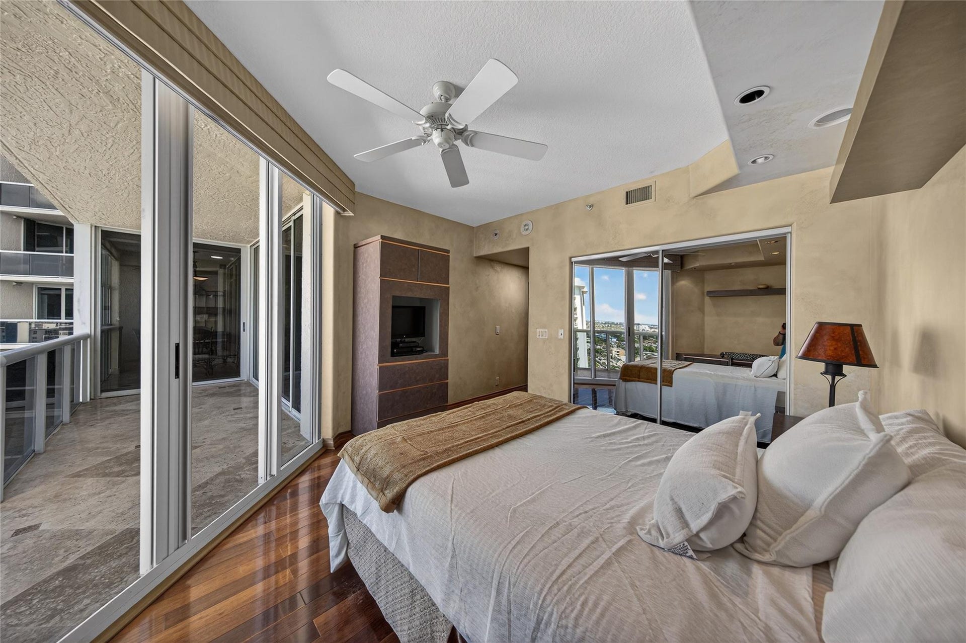 2nd Bedroom with Terrace Access