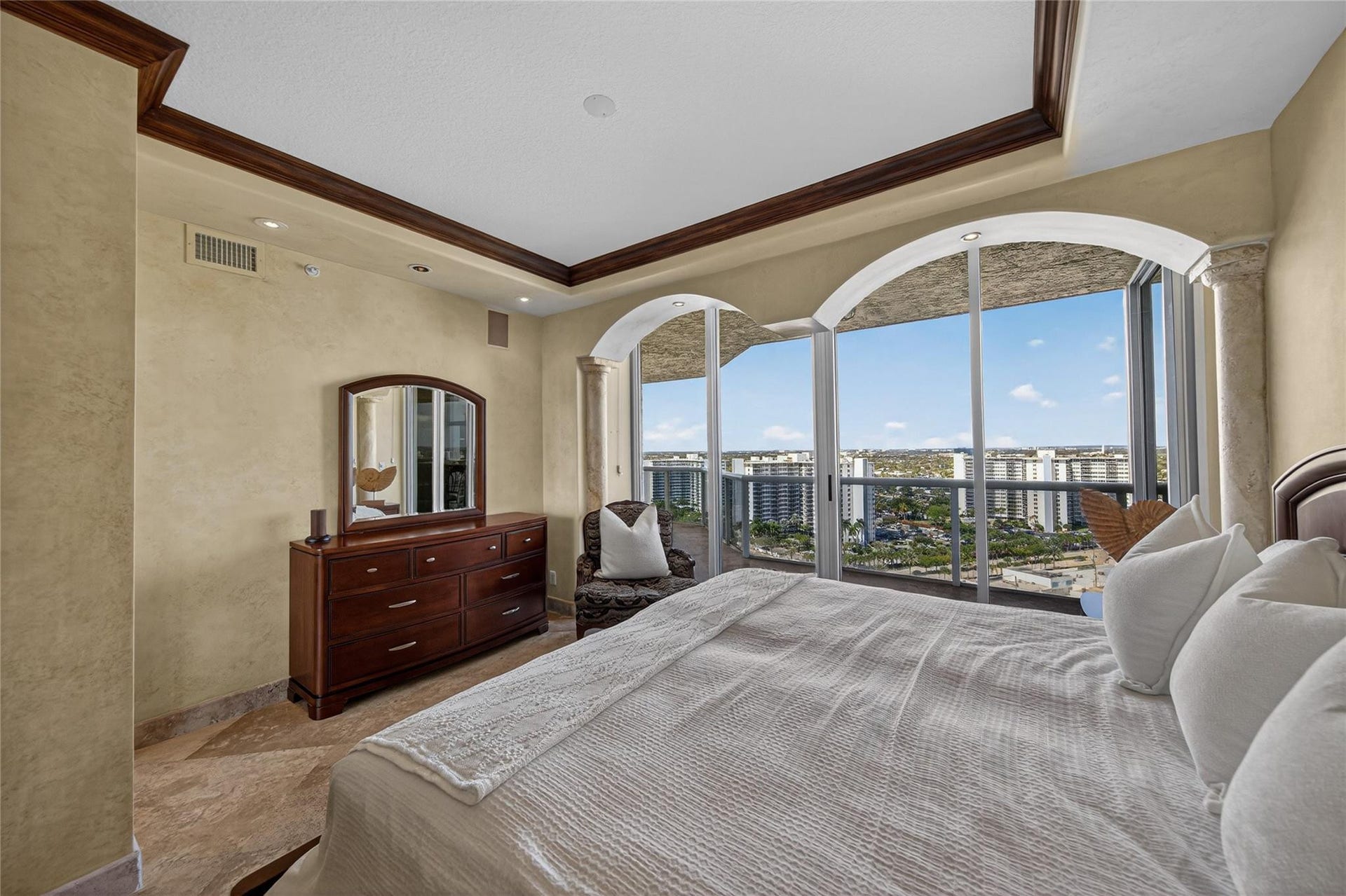 3rd Bedroom/Den