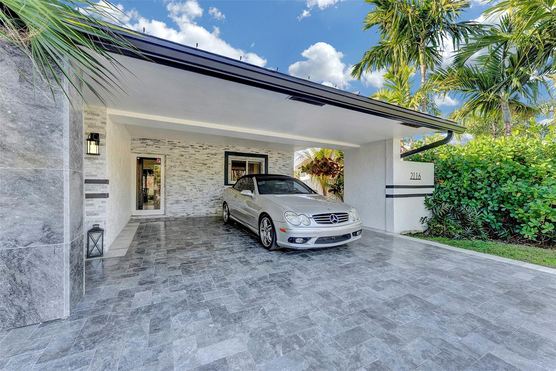 2116 NE 25th Street, Wilton Manors, FL 33305 2116 NE 25th Street, Wilton Manors, FL 33305