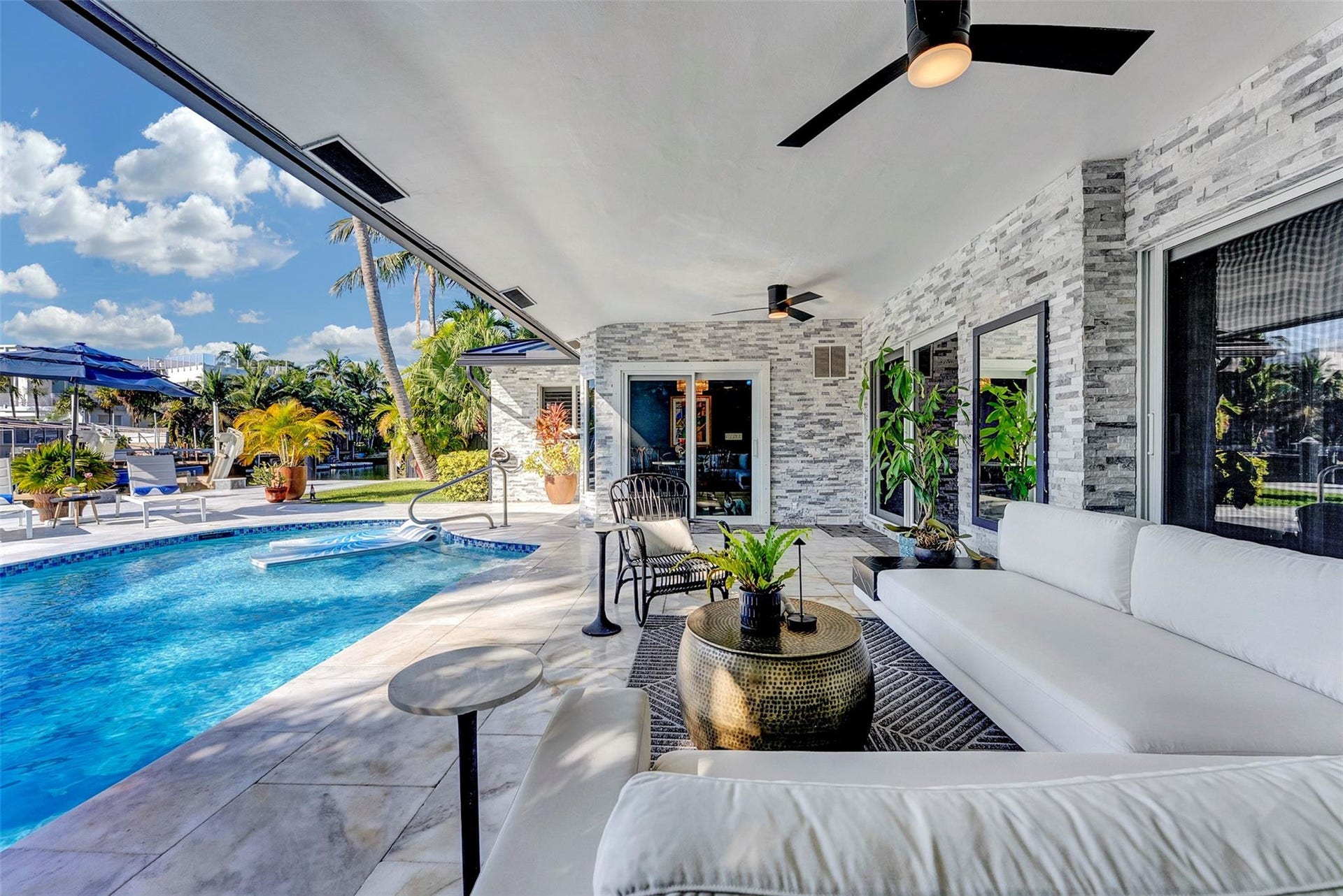 2116 NE 25th Street, Wilton Manors, FL 33305 2116 NE 25th Street, Wilton Manors, FL 33305