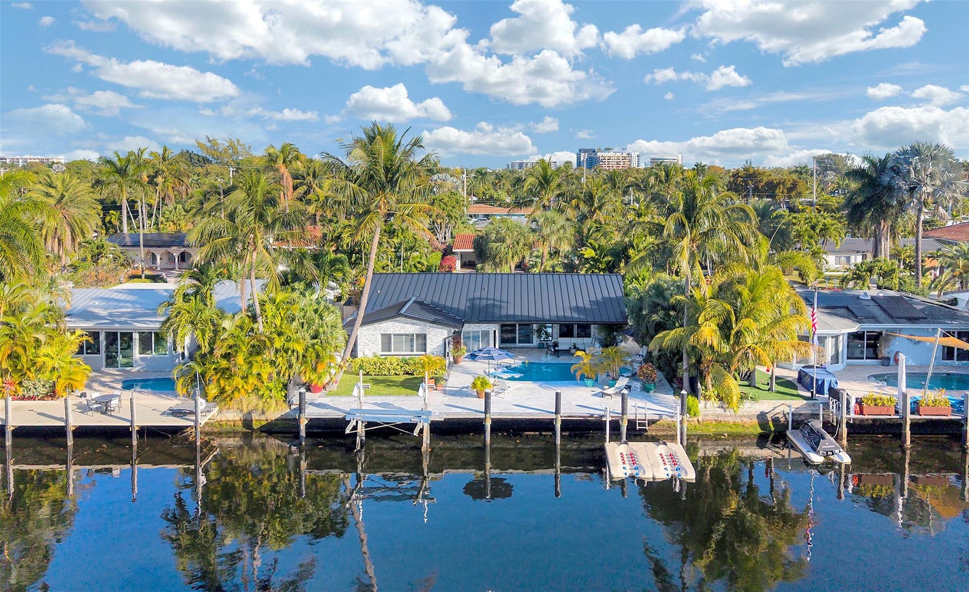 2116 NE 25th Street, Wilton Manors, FL 33305 2116 NE 25th Street, Wilton Manors, FL 33305