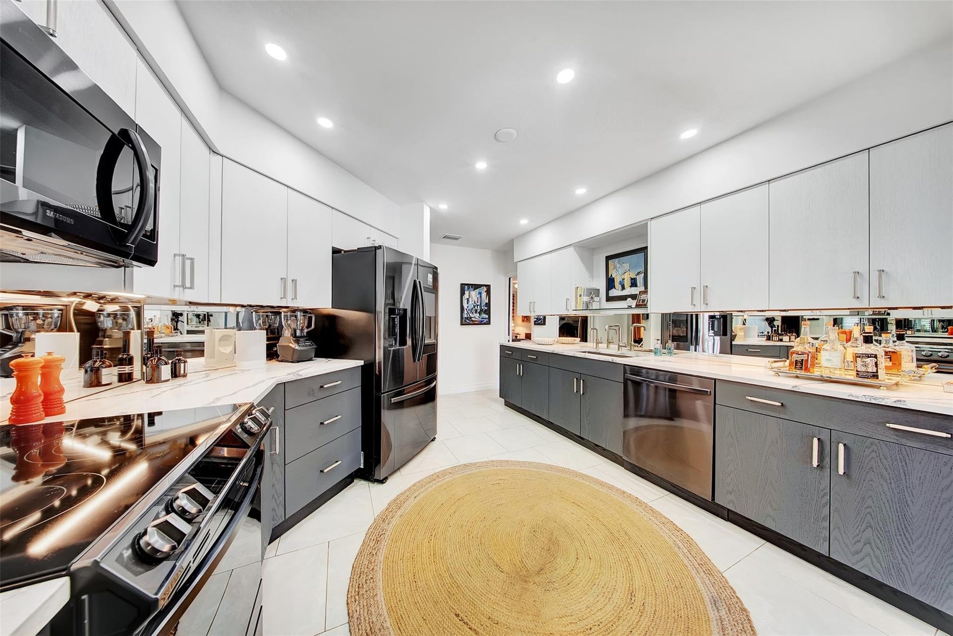 2116 NE 25th Street, Wilton Manors, FL 33305 2116 NE 25th Street, Wilton Manors, FL 33305