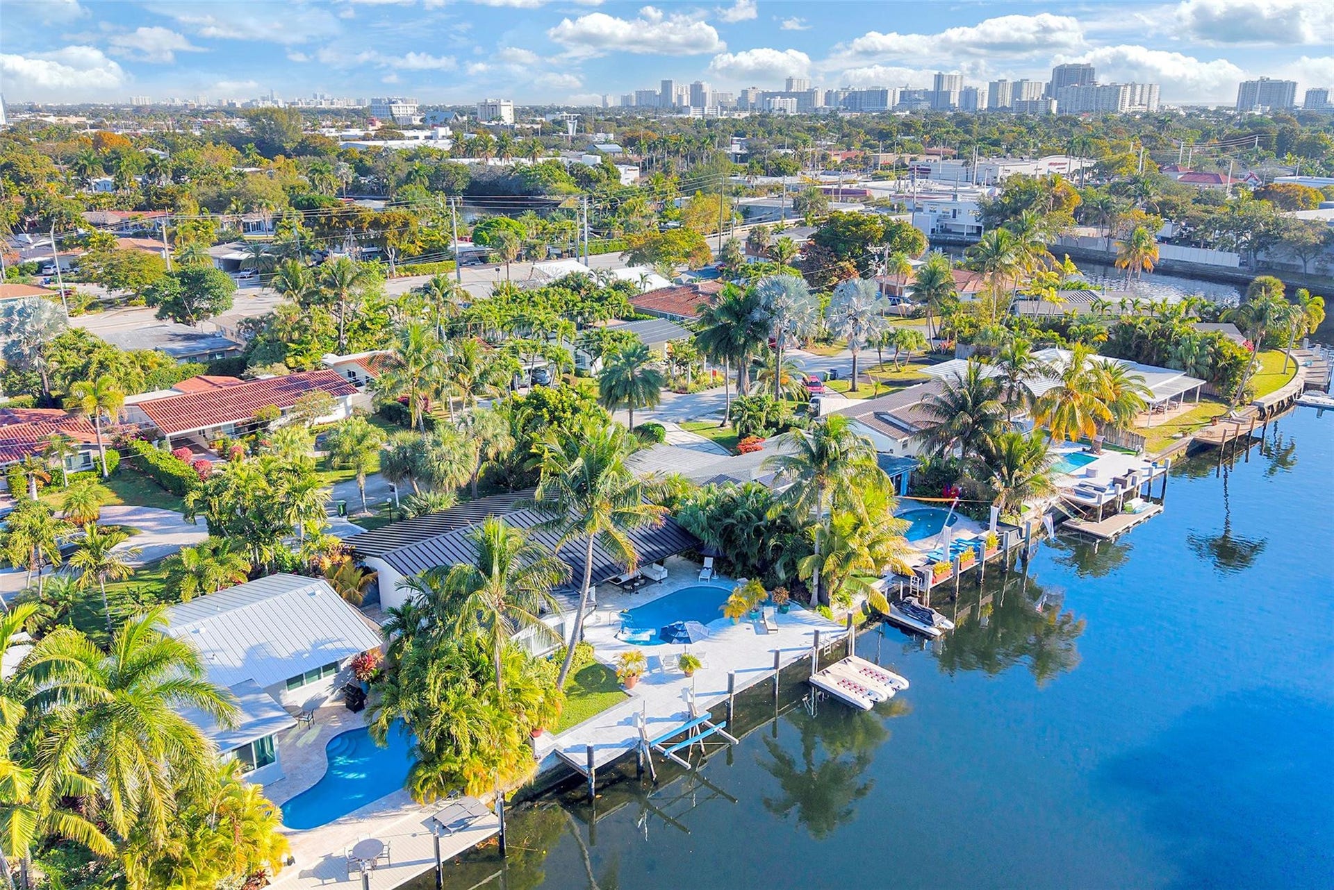 2116 NE 25th Street, Wilton Manors, FL 33305 2116 NE 25th Street, Wilton Manors, FL 33305