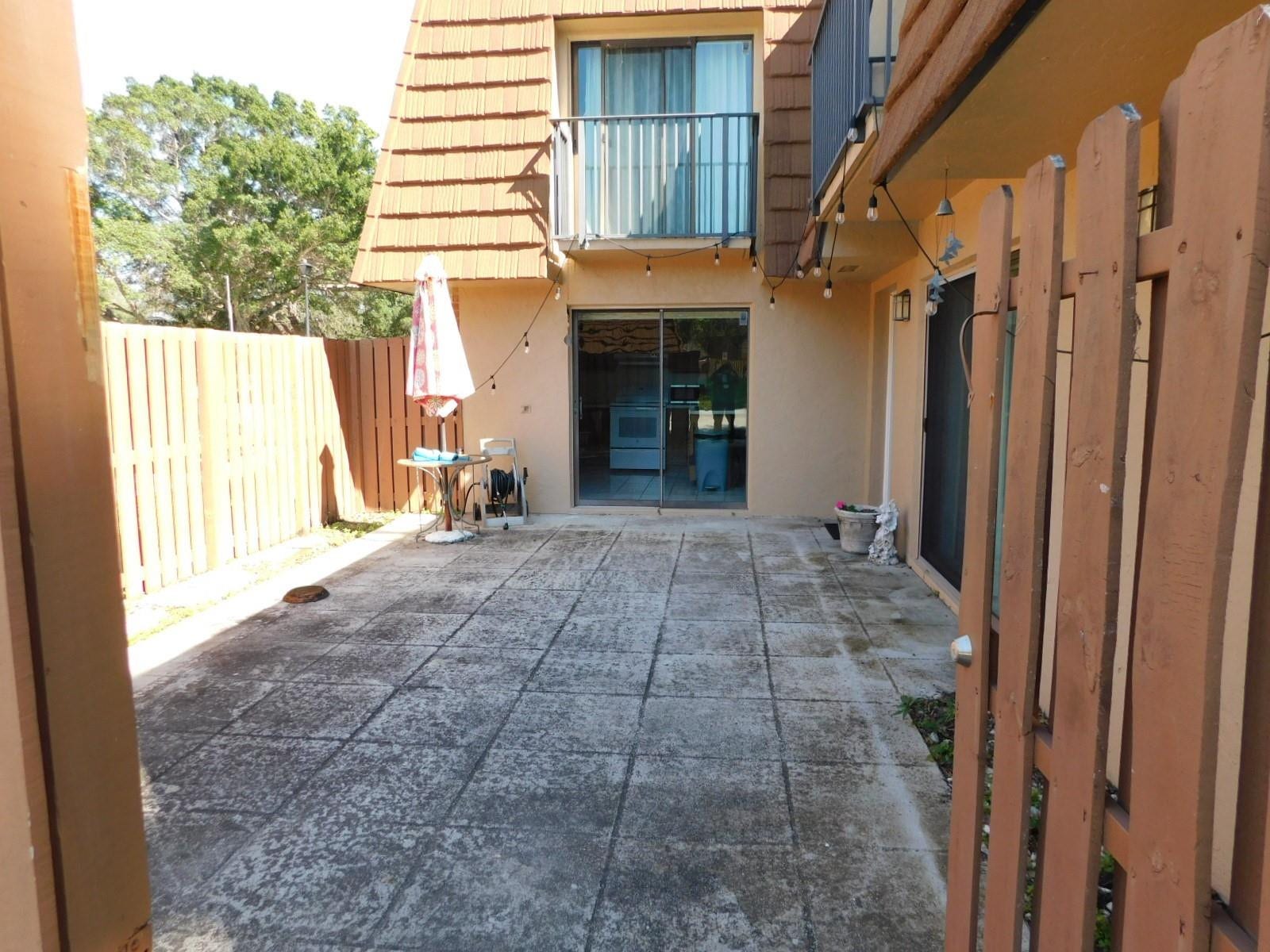 2545 Camelot Court, #2545, Hollywood, FL 33026