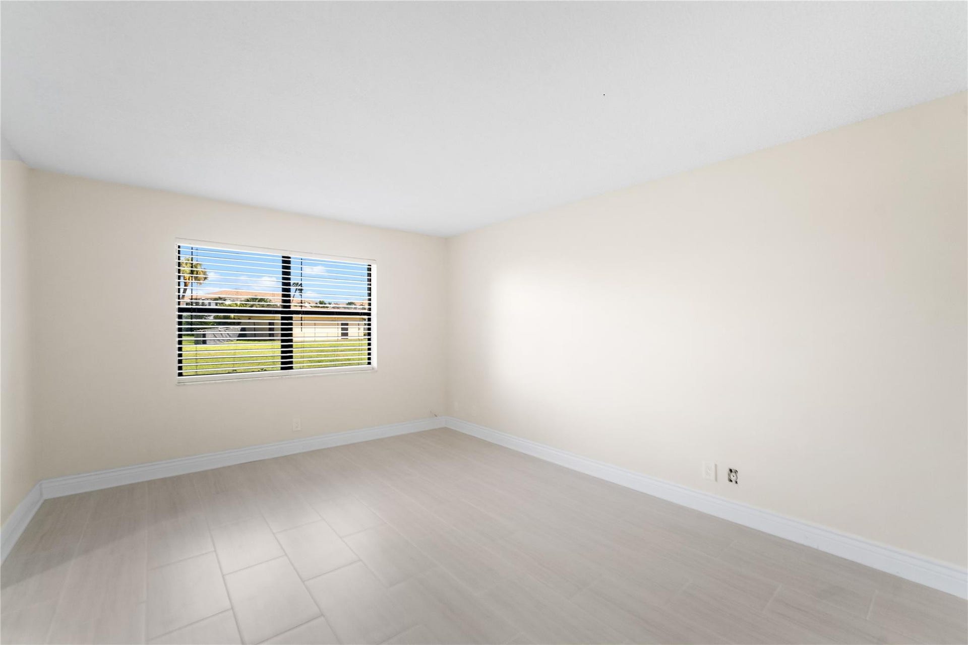 9355 SW 8th Street, #110, Boca Raton, FL 33428