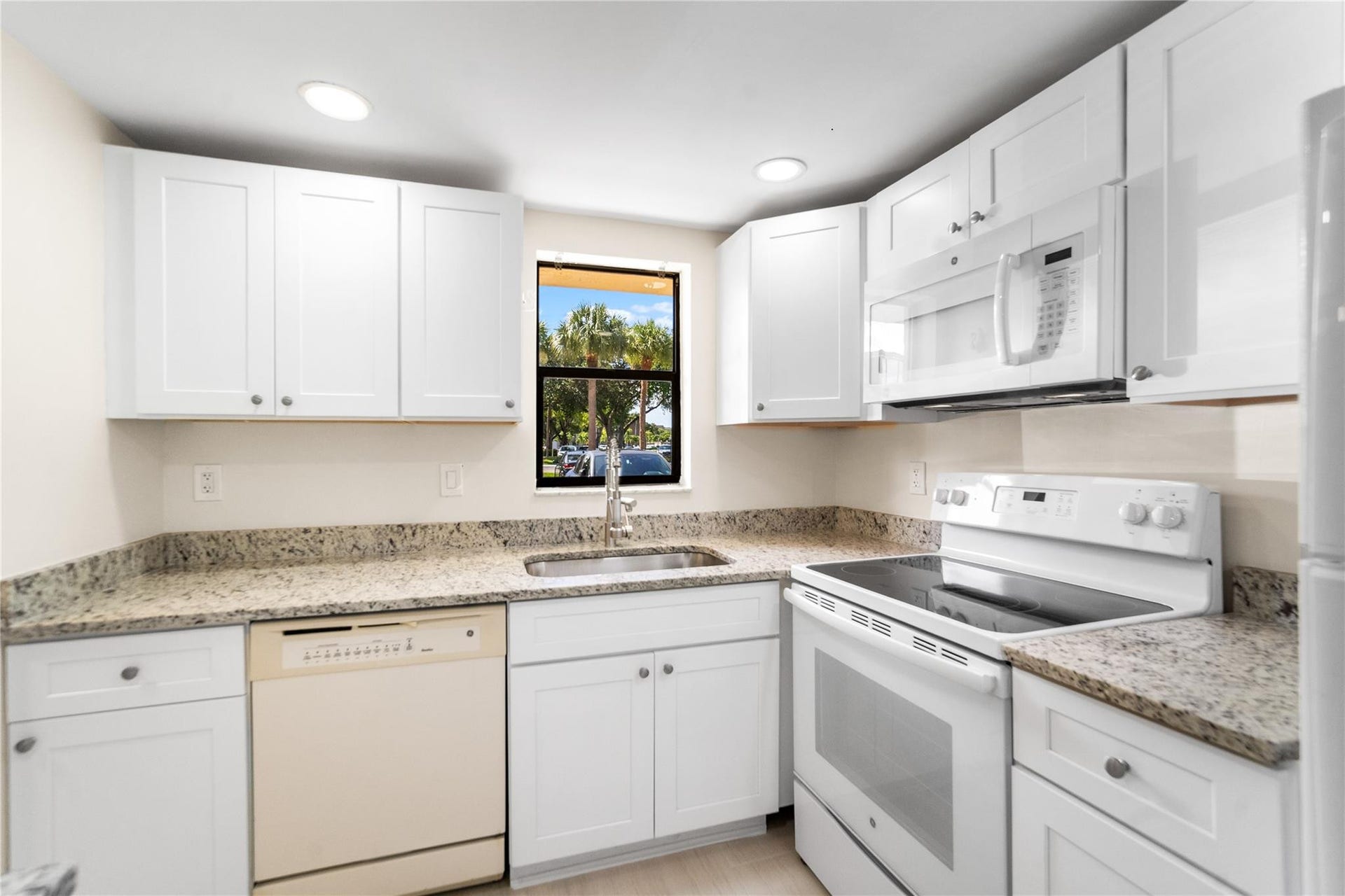 9355 SW 8th Street, #110, Boca Raton, FL 33428