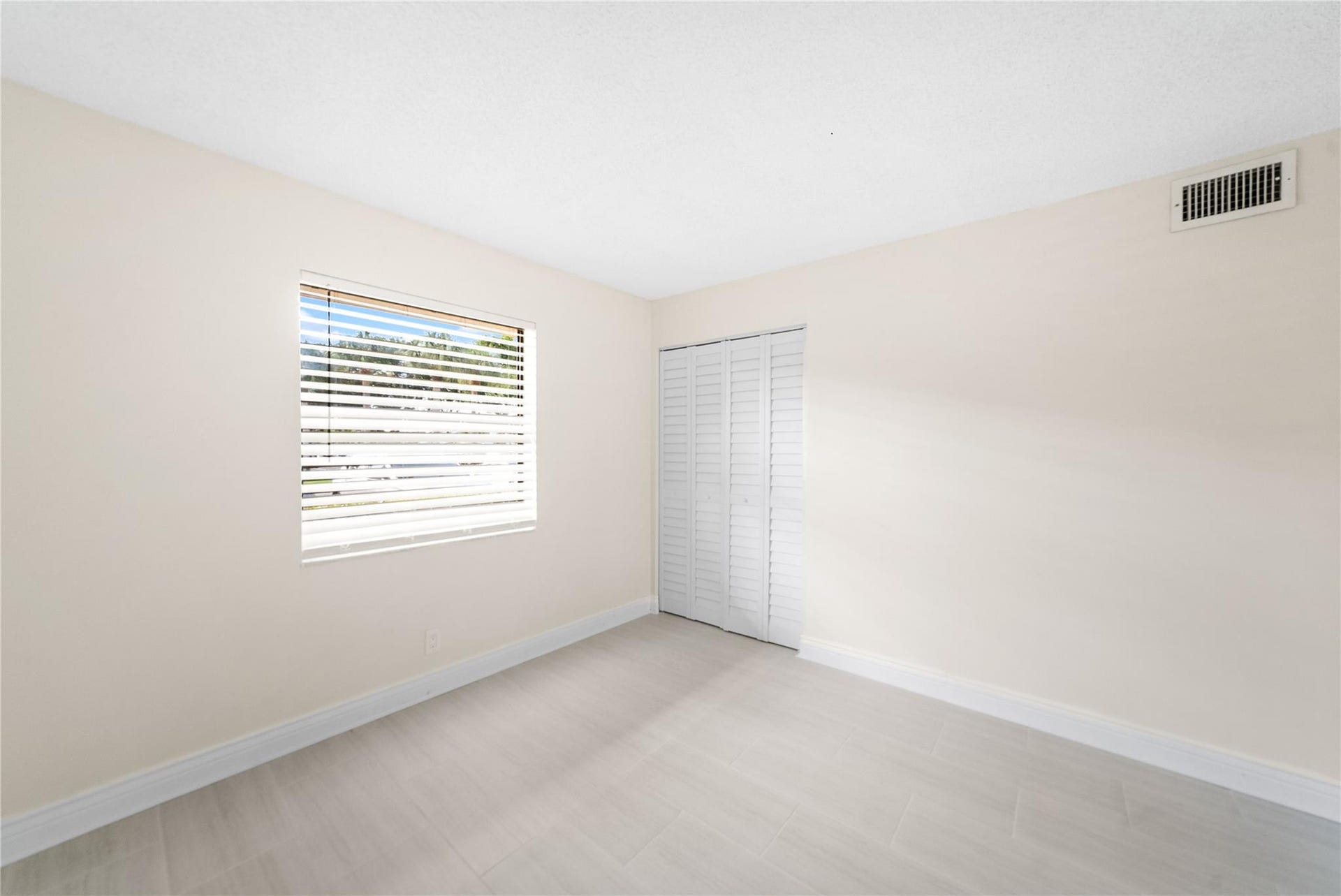 9355 SW 8th Street, #110, Boca Raton, FL 33428