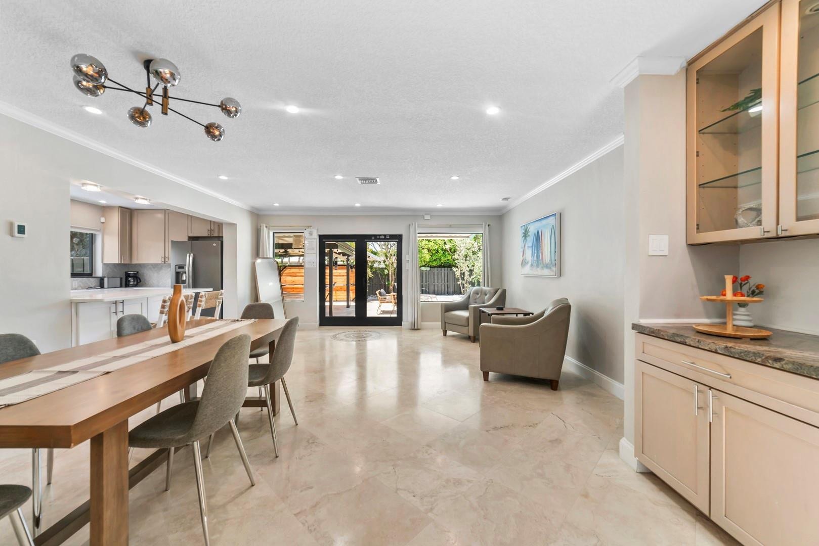 1908 NE 27th Street, Wilton Manors, FL 33306 Light & bright open concept living....