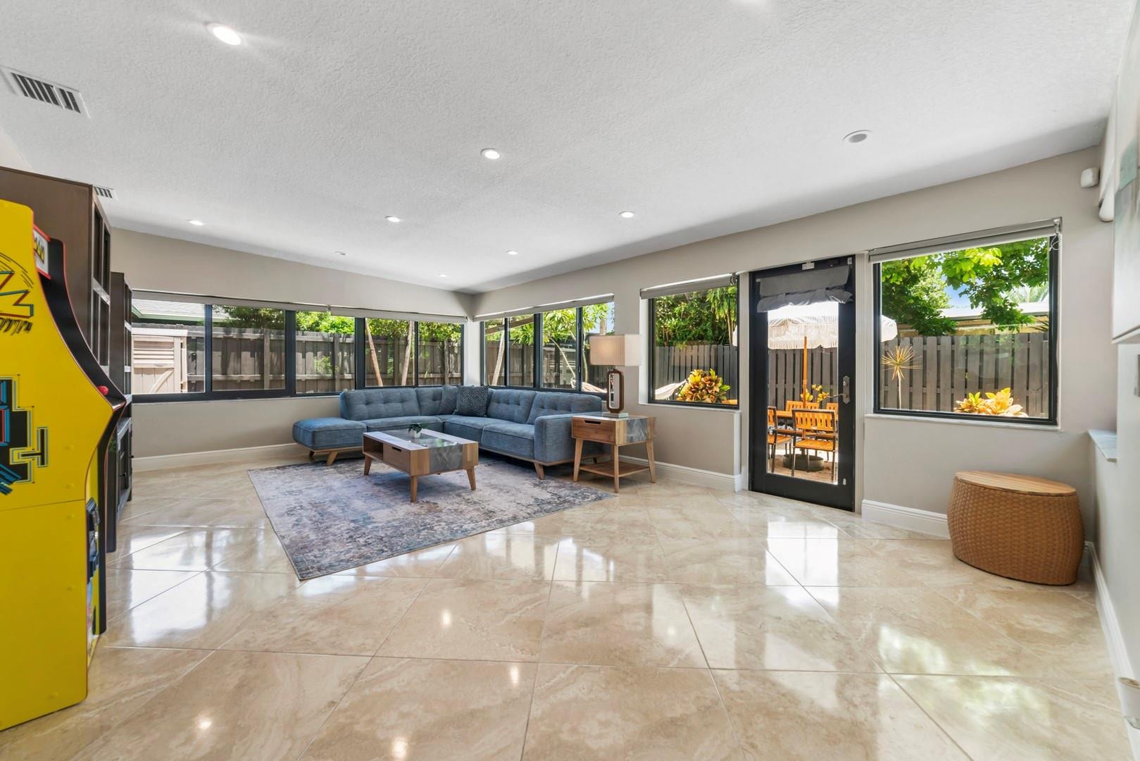 1908 NE 27th Street, Wilton Manors, FL 33306 Additional door to the backyard....