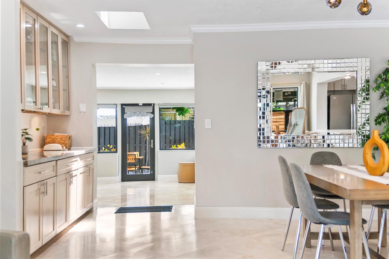 1908 NE 27th Street, Wilton Manors, FL 33306 Overhead skylight...