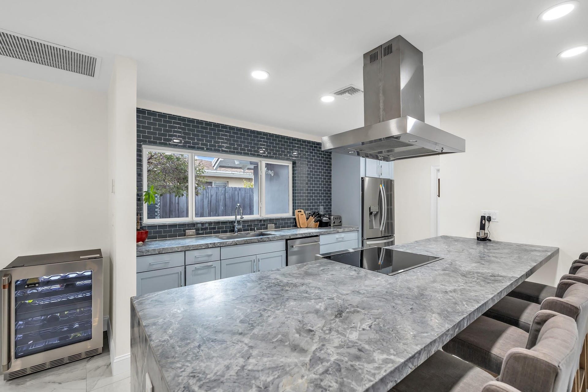 1920 NE 57th Street, Fort Lauderdale, FL 33308 Photo 10