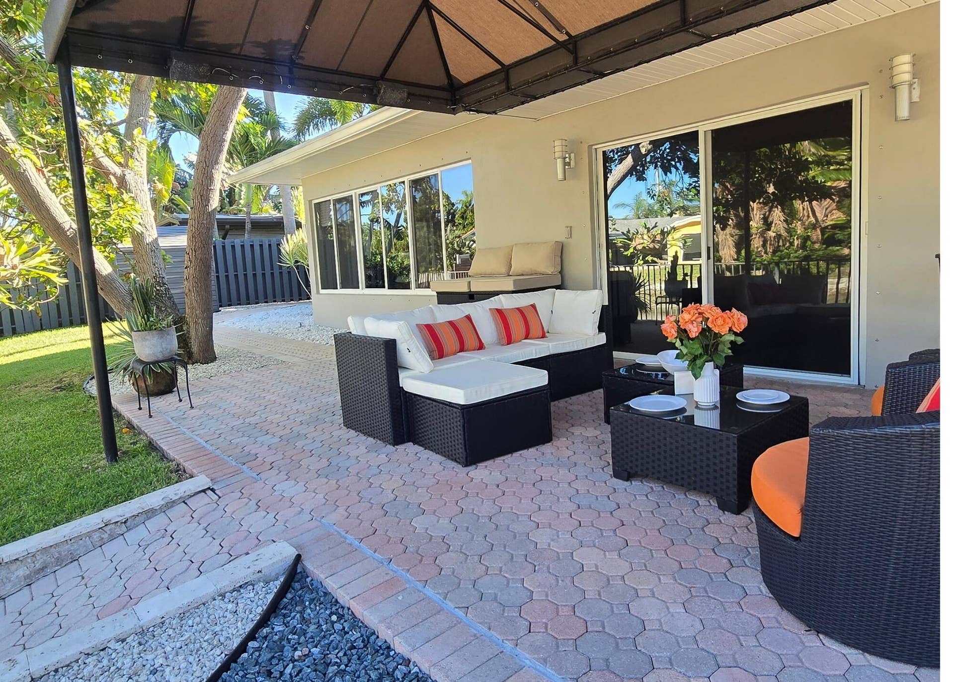 3044 NE 15th Terrace, Oakland Park, FL 33334 2