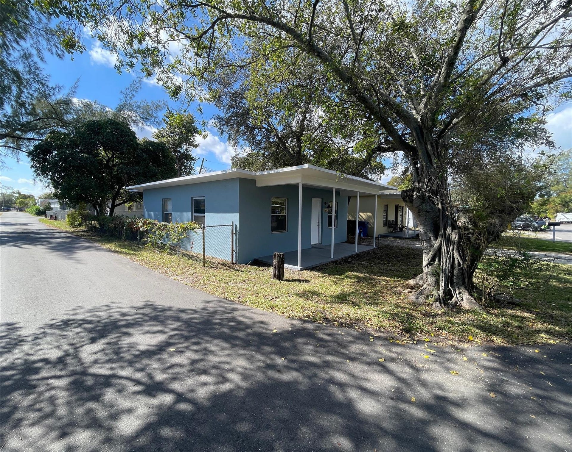 1602 NW 7th Place, Fort Lauderdale, FL 33311 Photo 3