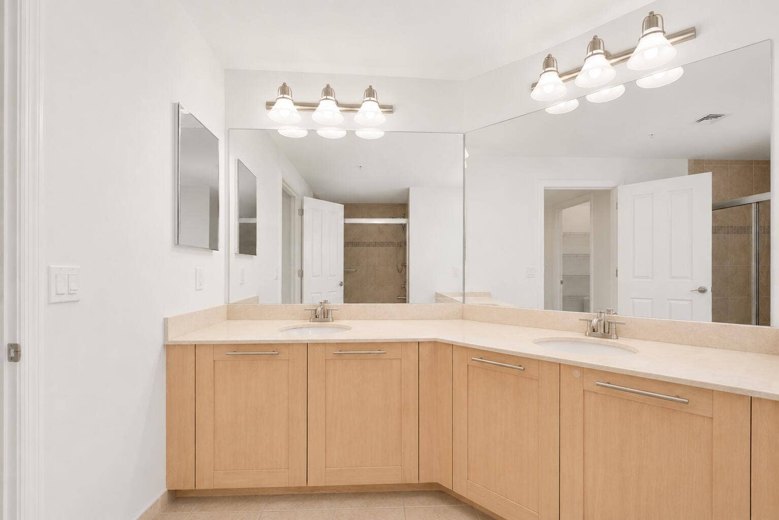 511 SE 5th Avenue, #1217, Fort Lauderdale, Fort Lauderdale, FL 33301 Primary Bathroom with double vanity sinks, Tub/Shower Combo & Shower Glass Door